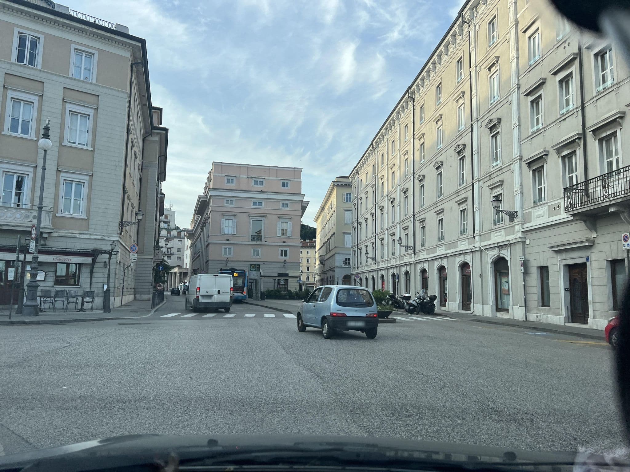 Street view near LOCANDA AL VOLO Tommaseo, Trieste — © igorzo (CC BY-SA · Mapillary)