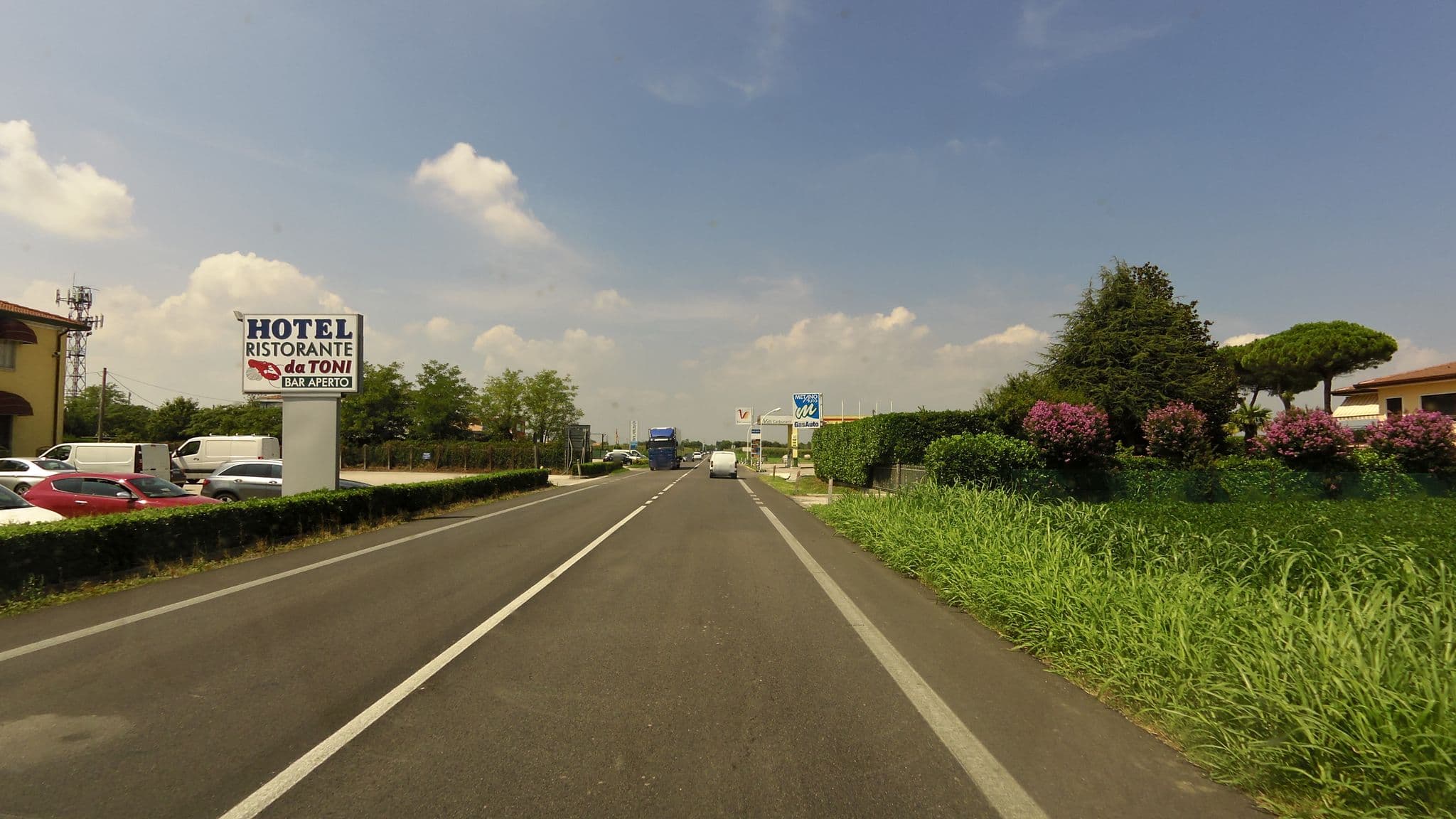Street view near Hotel Ristorante da Toni, Valli — © czmrtn (CC BY-SA · Mapillary)