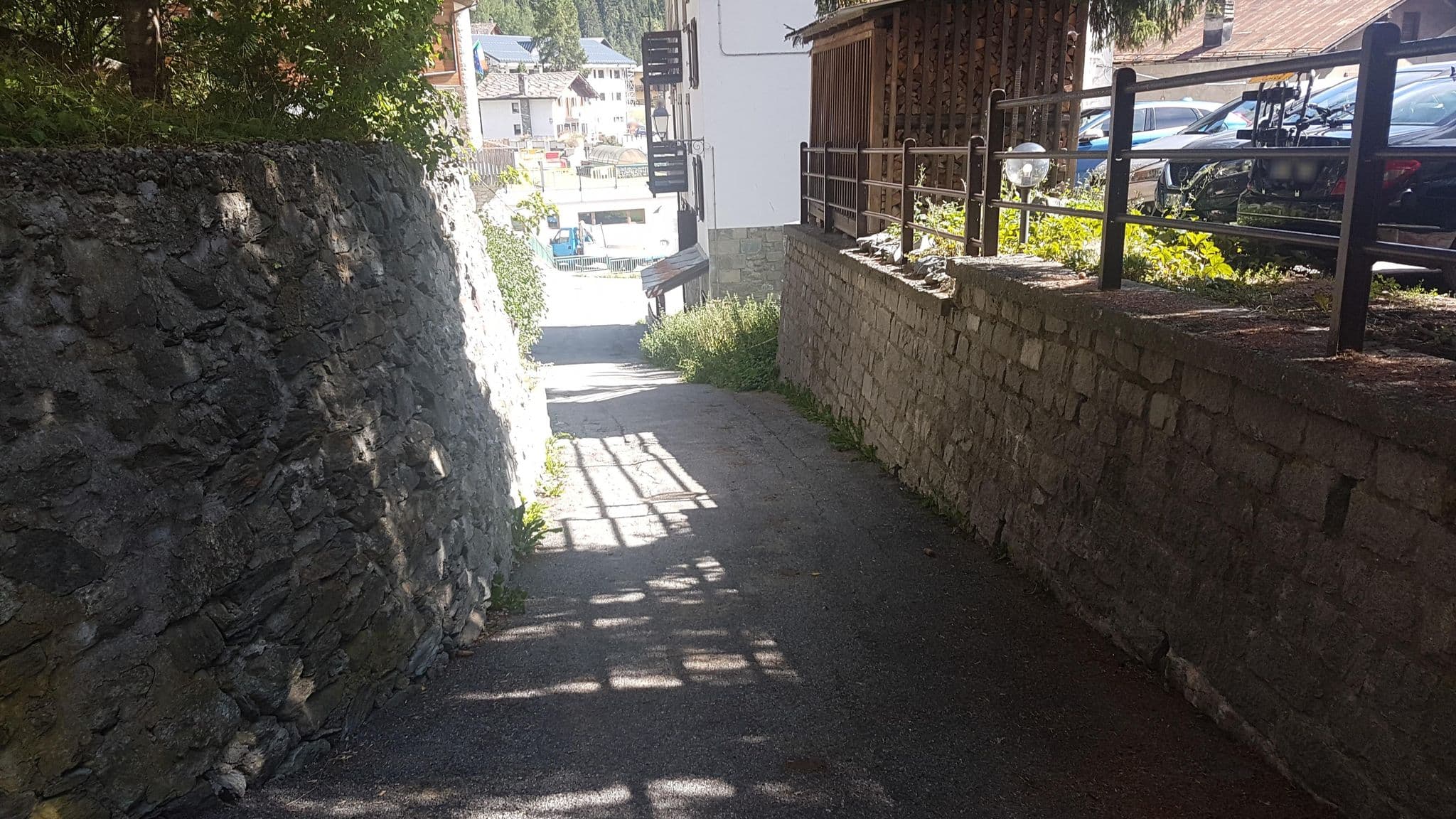 Street view near Albergo Ristorante Tourist, Valtournenche — © bcostacurta (CC BY-SA · Mapillary)