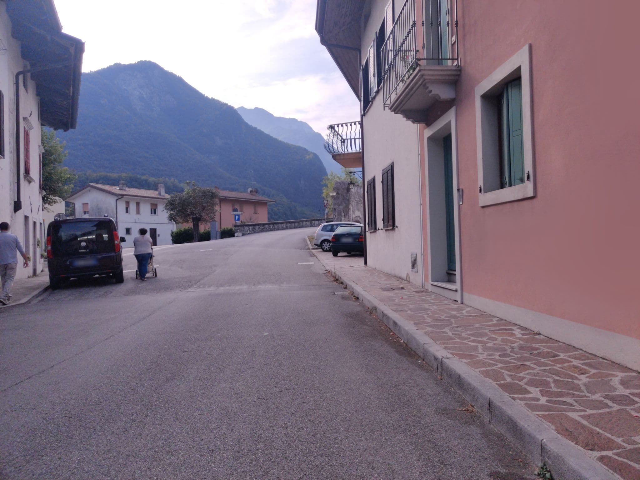 Street view near Osteria Al Fogolar, Venzone — © aceini (CC BY-SA · Mapillary)