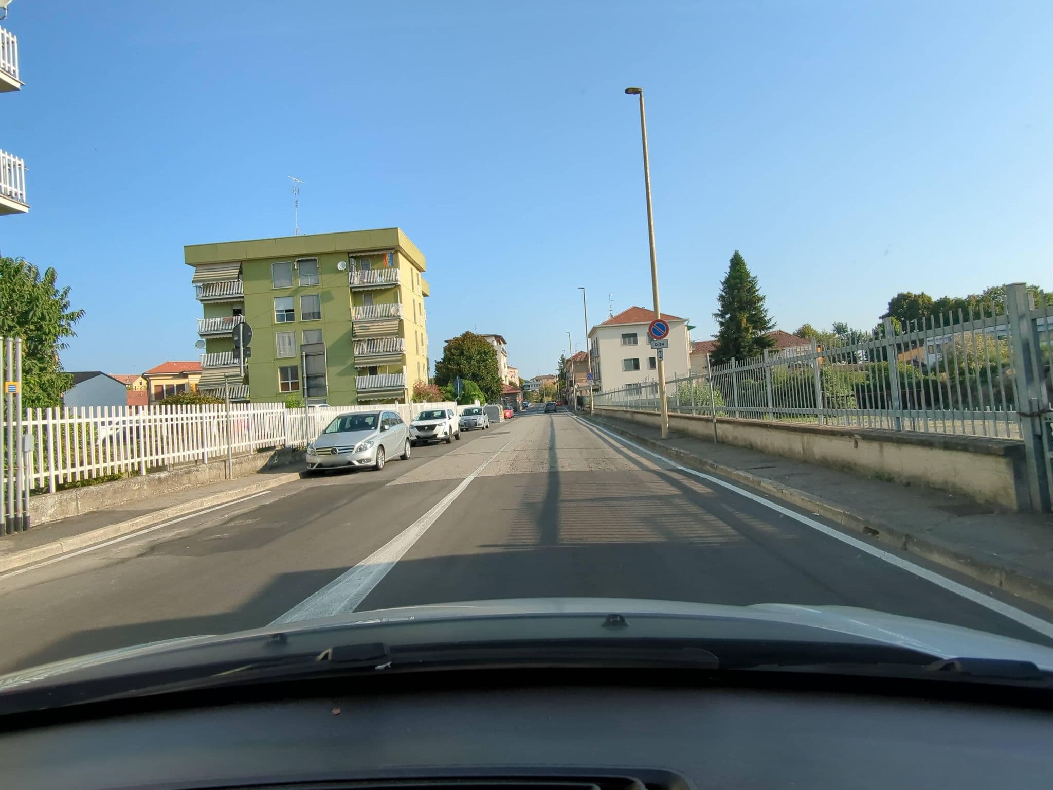 Street view near Hotel Matteotti Vercelli, Vercelli — © musuruan (CC BY-SA · Mapillary)