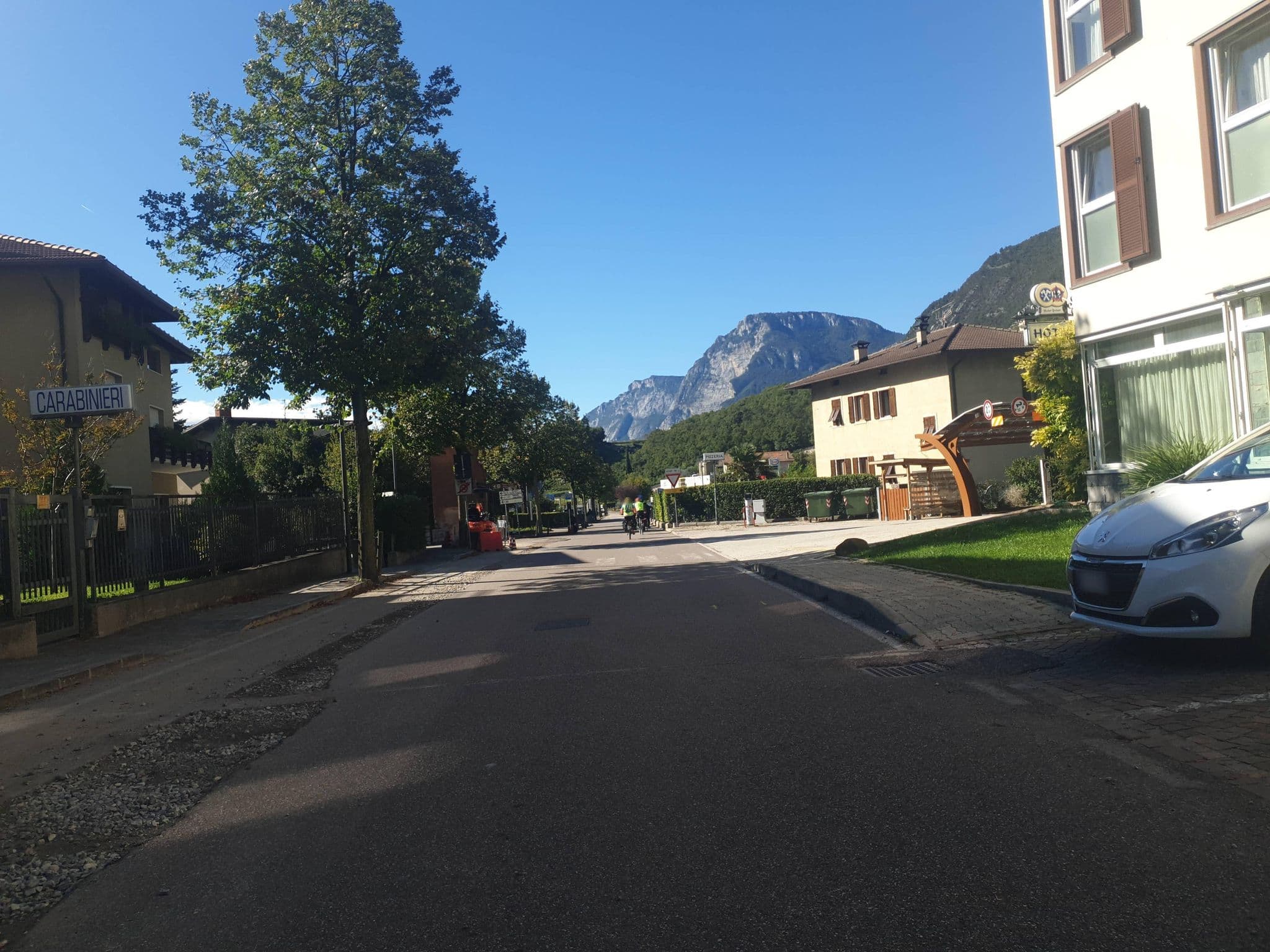 Street view near Hotel Vezzano, Vezzano — © voschix (CC BY-SA · Mapillary)