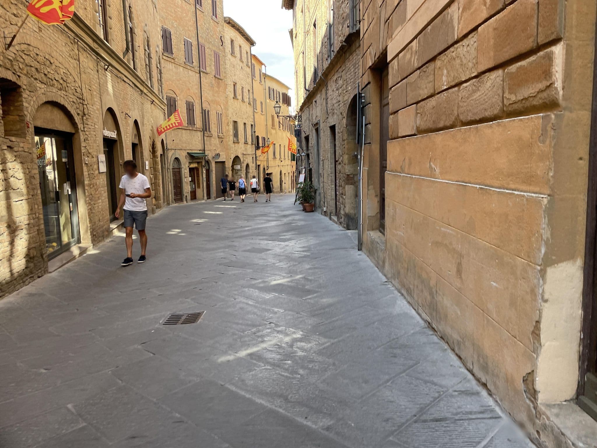 Street view near La Torre Affittacamere, Volterra — © asturksever (CC BY-SA · Mapillary)
