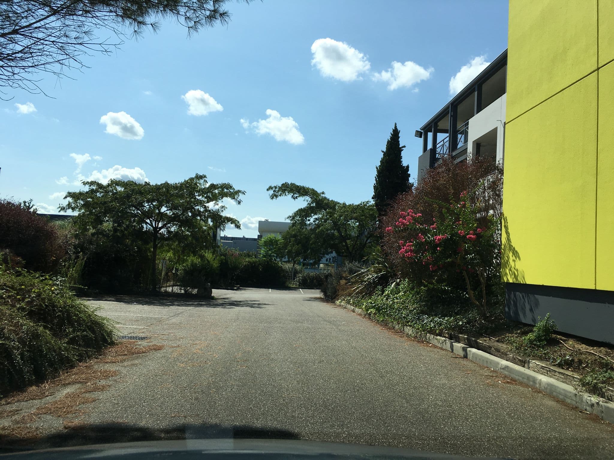 Street view near B&B HOTEL Agen, Agen — © mappy_sa (CC BY-SA · Mapillary)