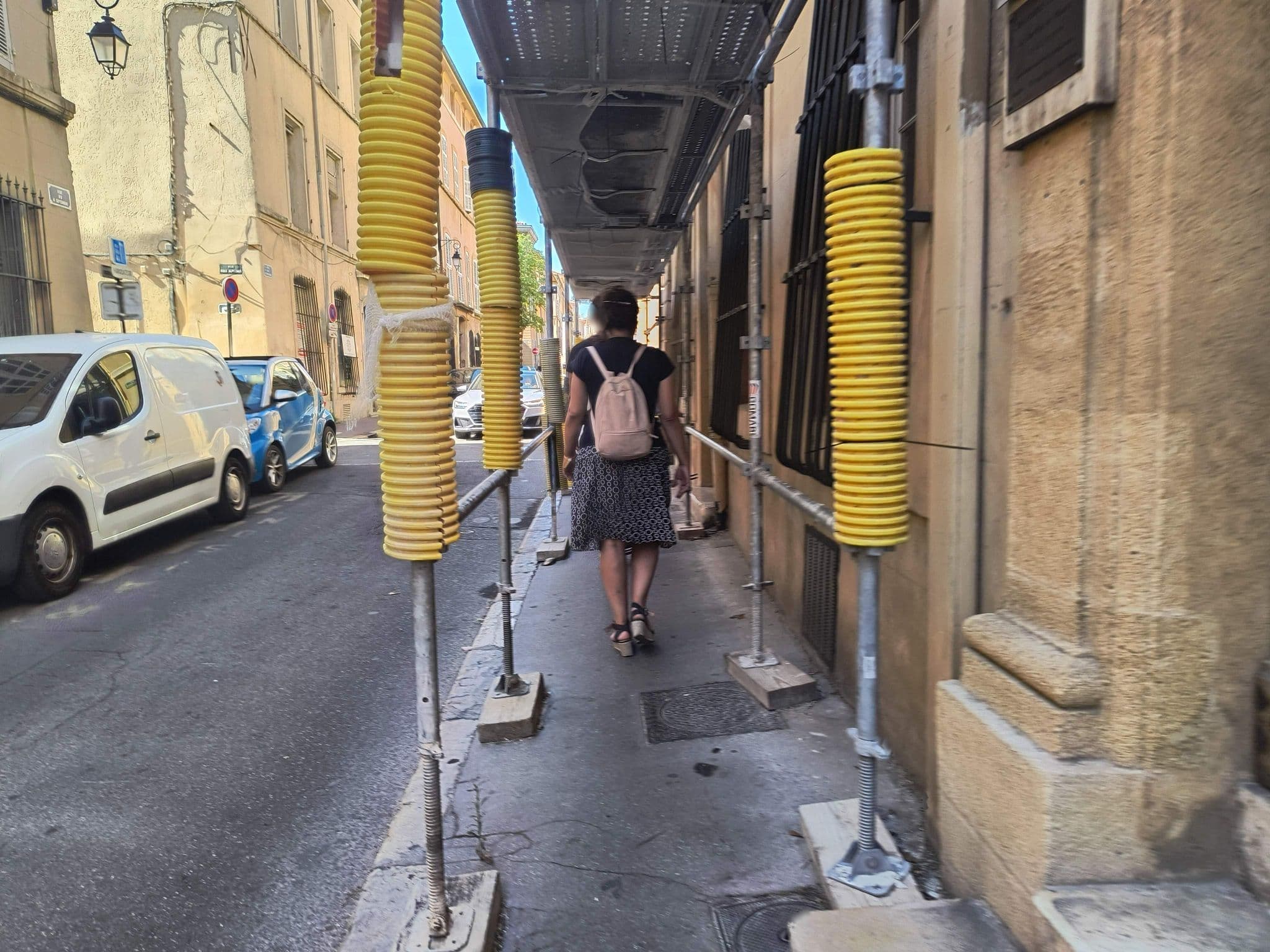 Street view near Hôtel Particulier Le 28 - Small Luxury Design Hotel, Aix-en-Provence — © mapeadora (CC BY-SA · Mapillary)