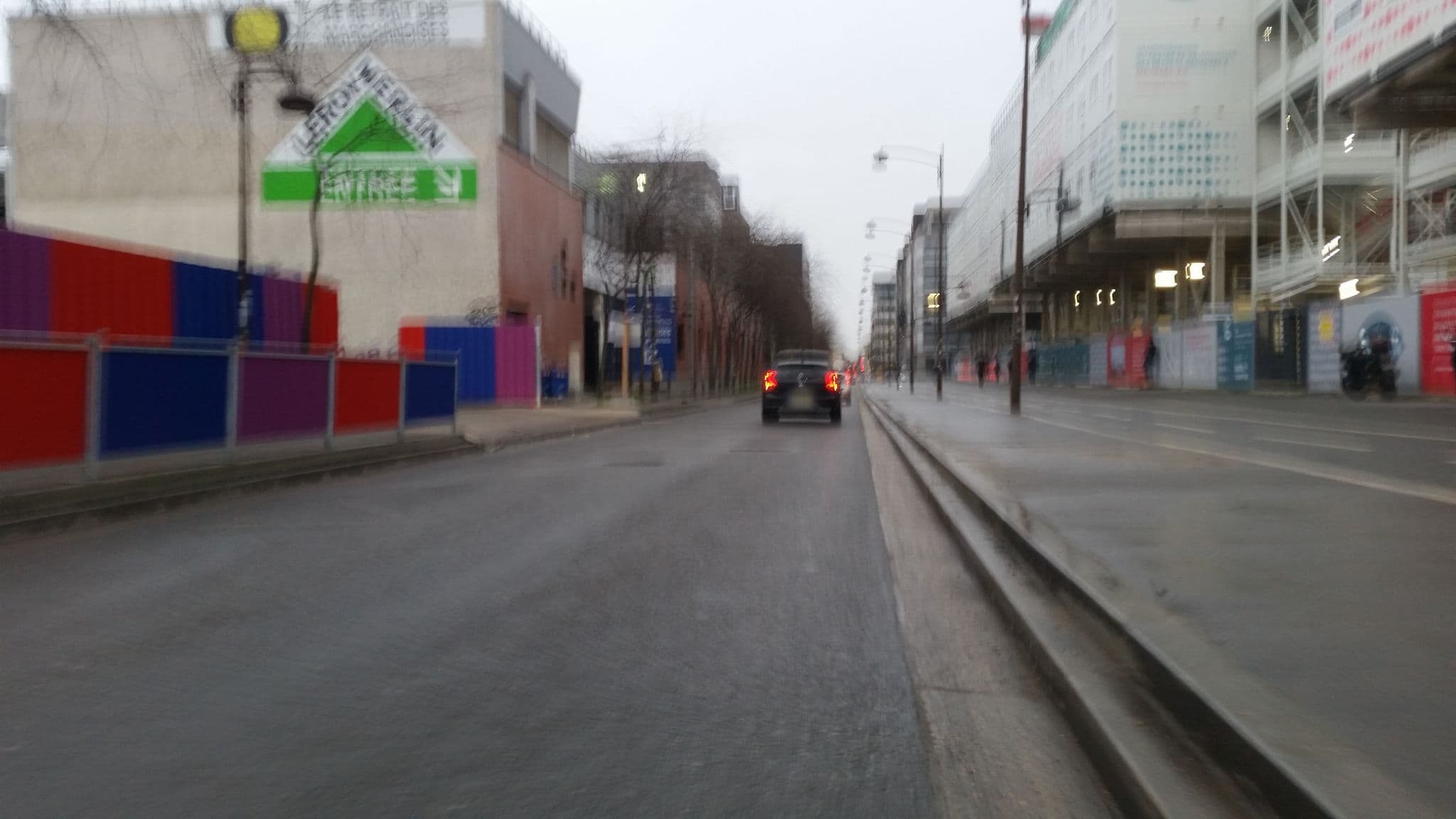 Street view near B&B HOTEL Paris Ivry Quai de Seine, Ivry-sur-Seine — © obny (CC BY-SA · Mapillary)