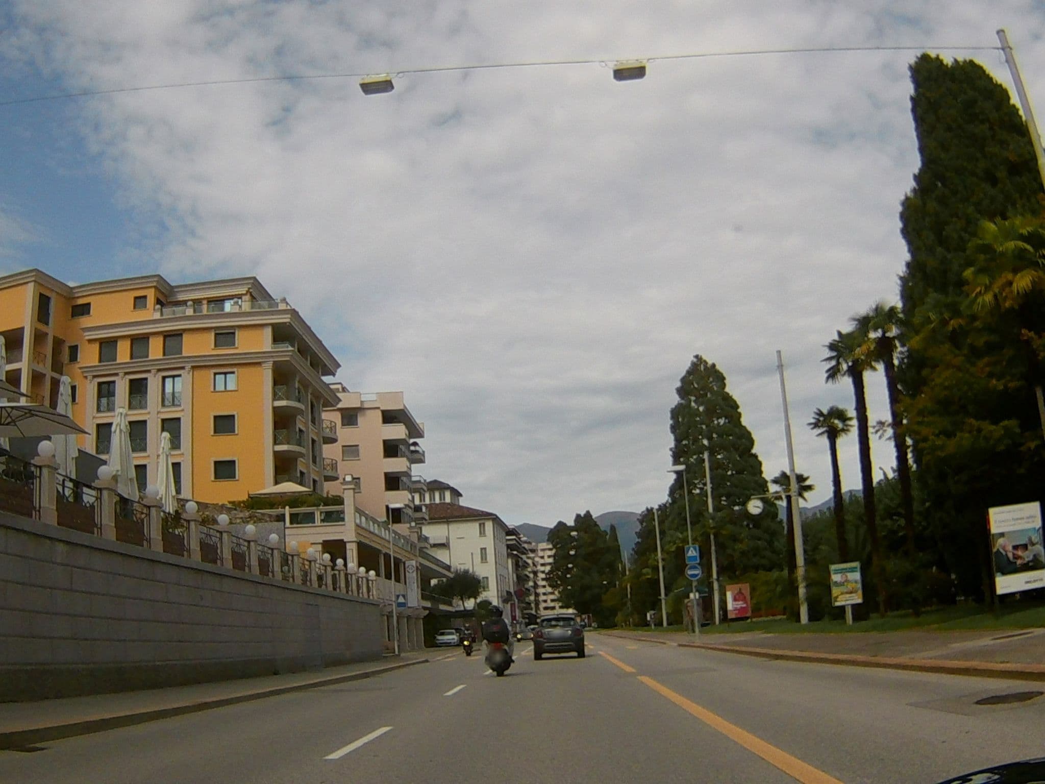 Street view near Splendide Royal, Sorengo — © endszbrxns (CC BY-SA · Mapillary)
