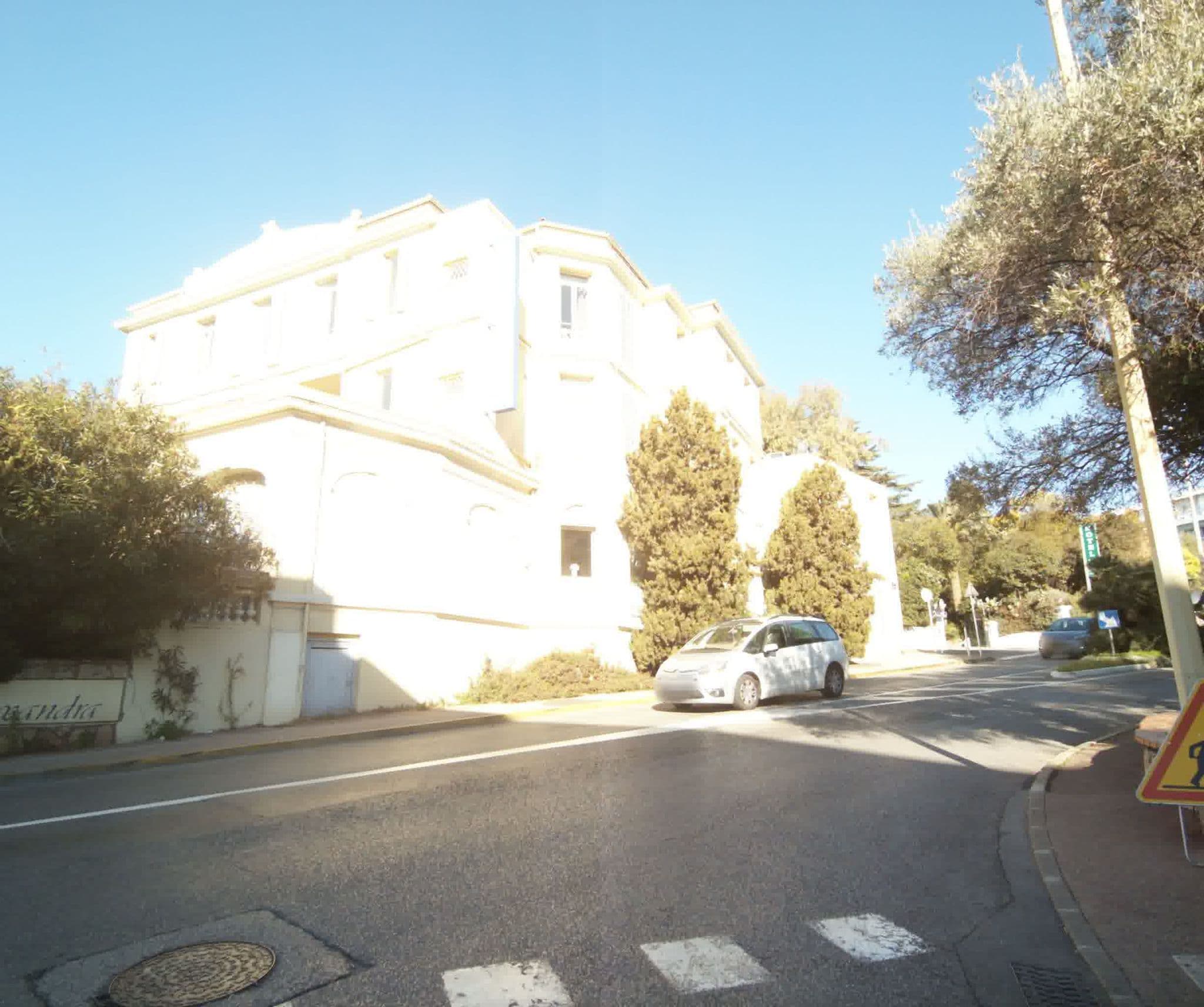 Street view near Boutique Hotel Alexandra, Juan-les-Pins — © sogefi (CC BY-SA · Mapillary)