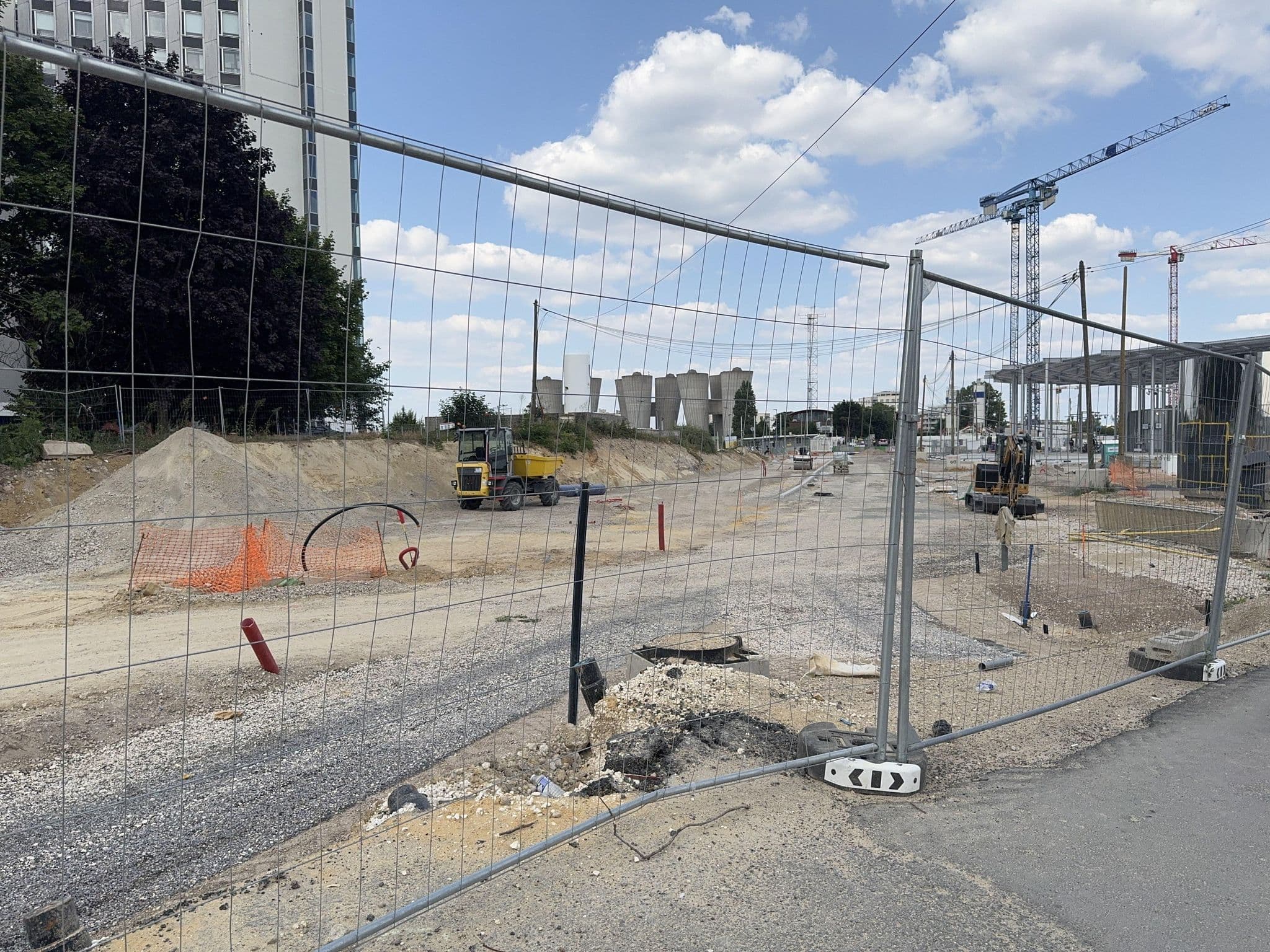 Street view near The Originals Residence, Paris Sud Villejuif, Cachan — © jakecopp (CC BY-SA · Mapillary)