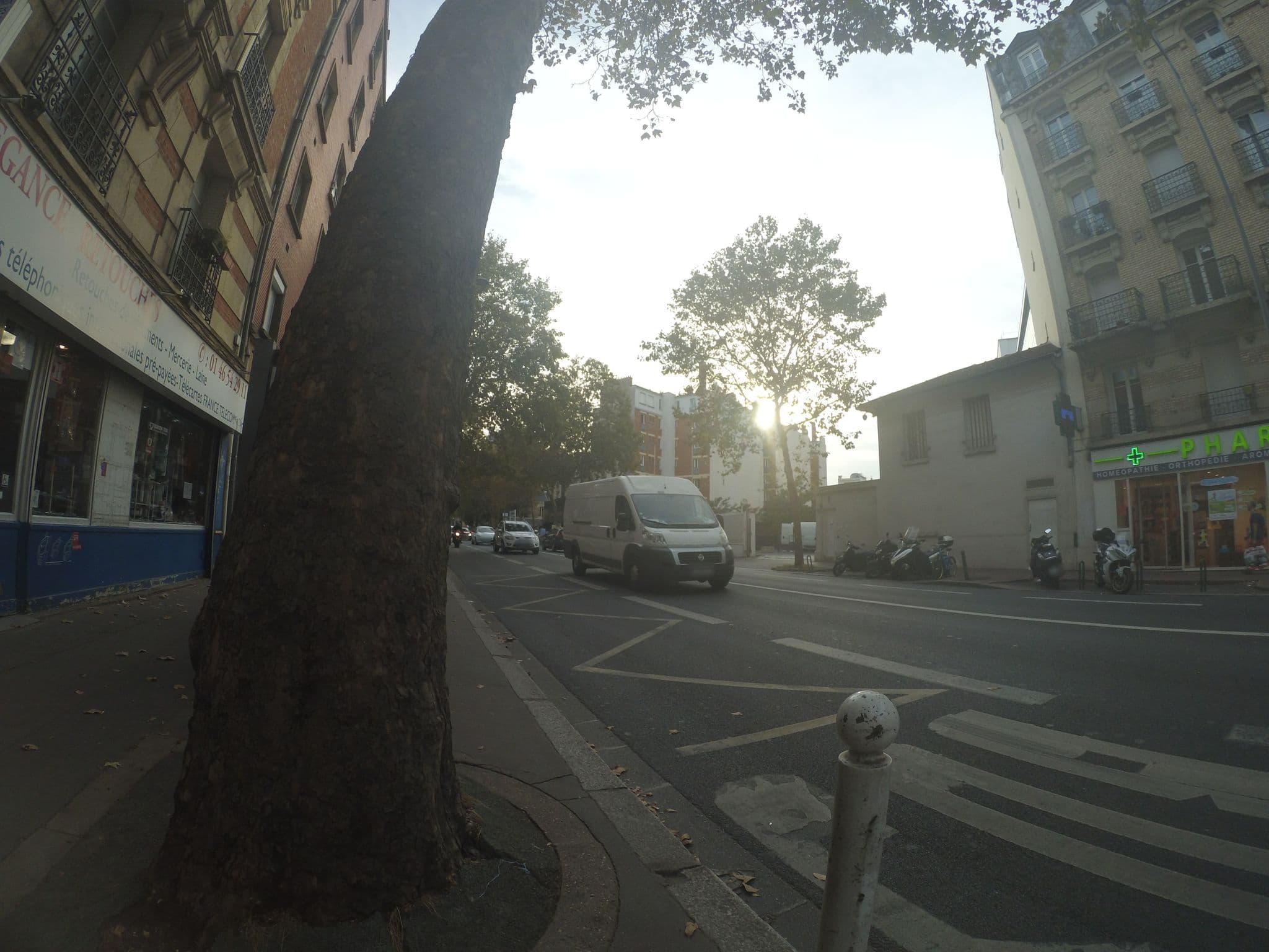 Street view near HOTEL JAGO Y VALEN, Montrouge — © phyks (CC BY-SA · Mapillary)