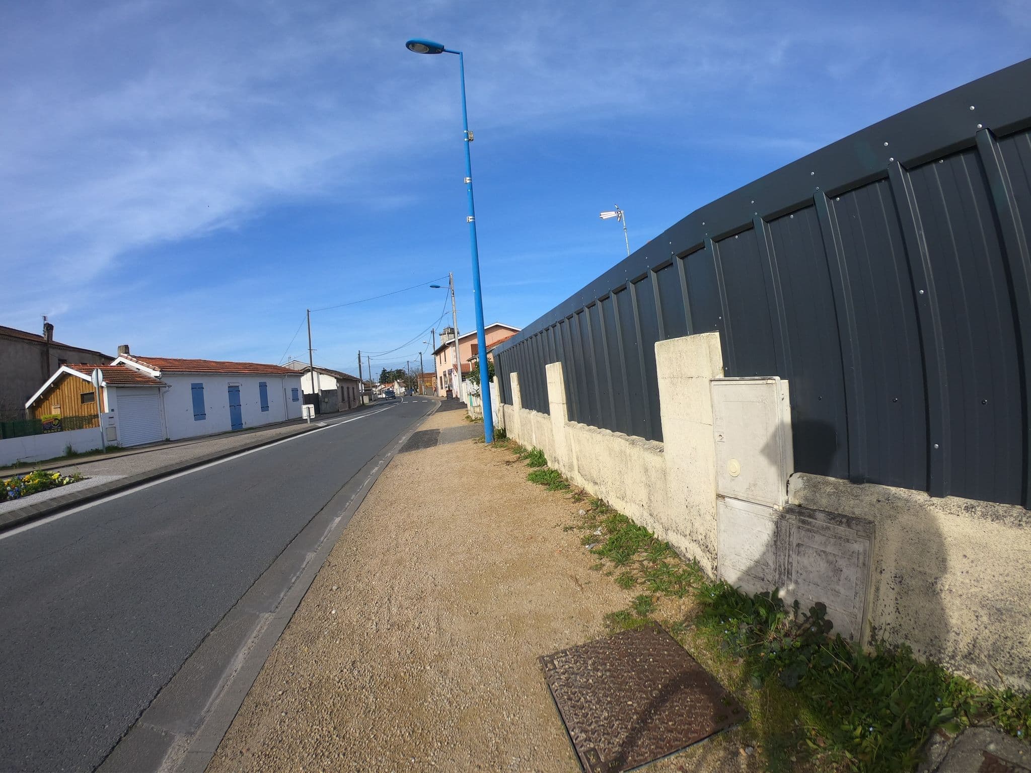 Street view near Villa du Vieux Bourg - Jonathan Cérèze, Audenge — © gitouche (CC BY-SA · Mapillary)