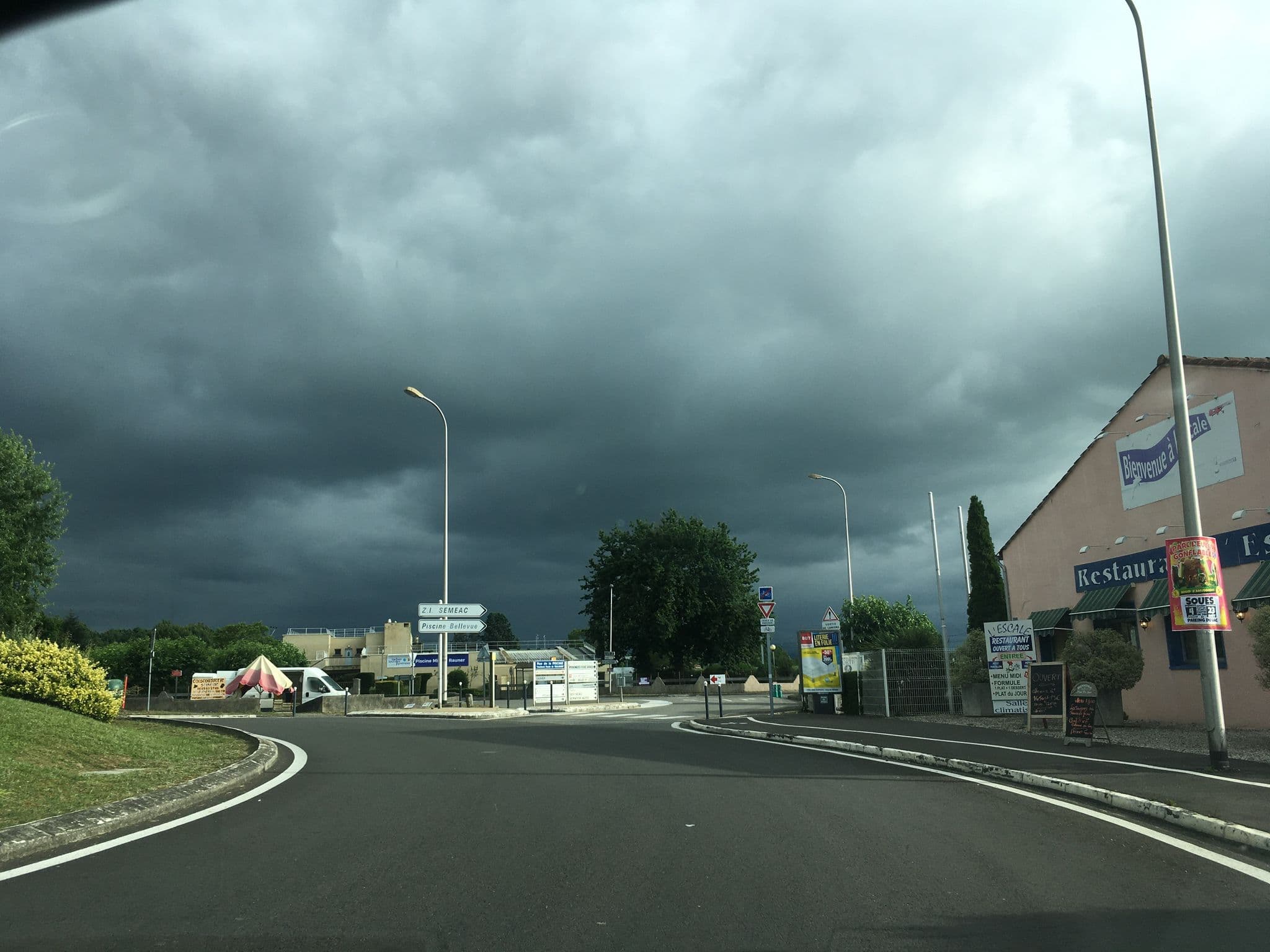 Street view near Fasthôtel Tarbes-Séméac, Séméac — © agapayo (CC BY-SA · Mapillary)