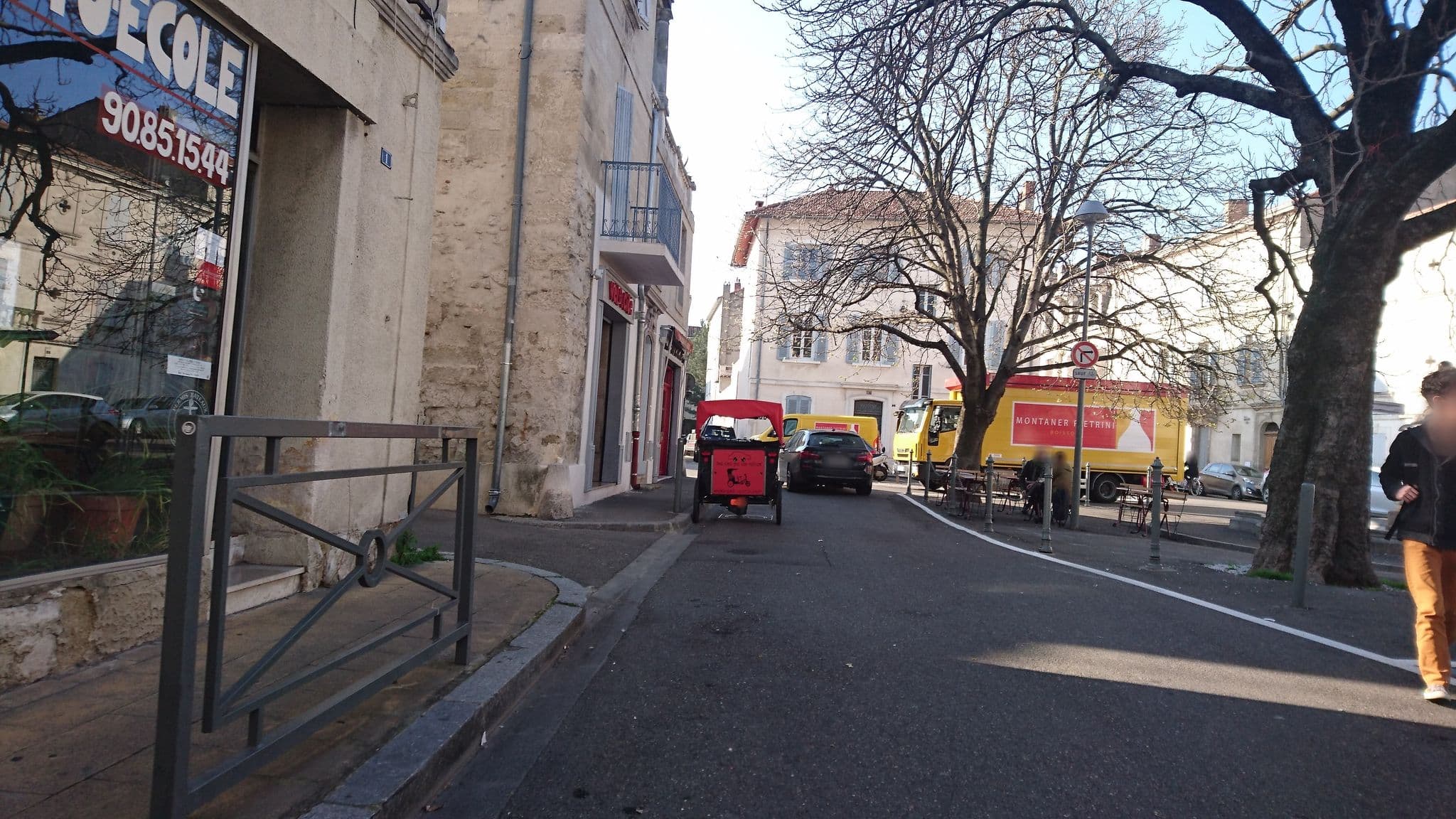 Street view near Les Précieuses Suites & SPA - Jacuzzi Privatif- Apparts Hotel Deluxe Avignon, Avignon — © ljbouere (CC BY-SA · Mapillary)