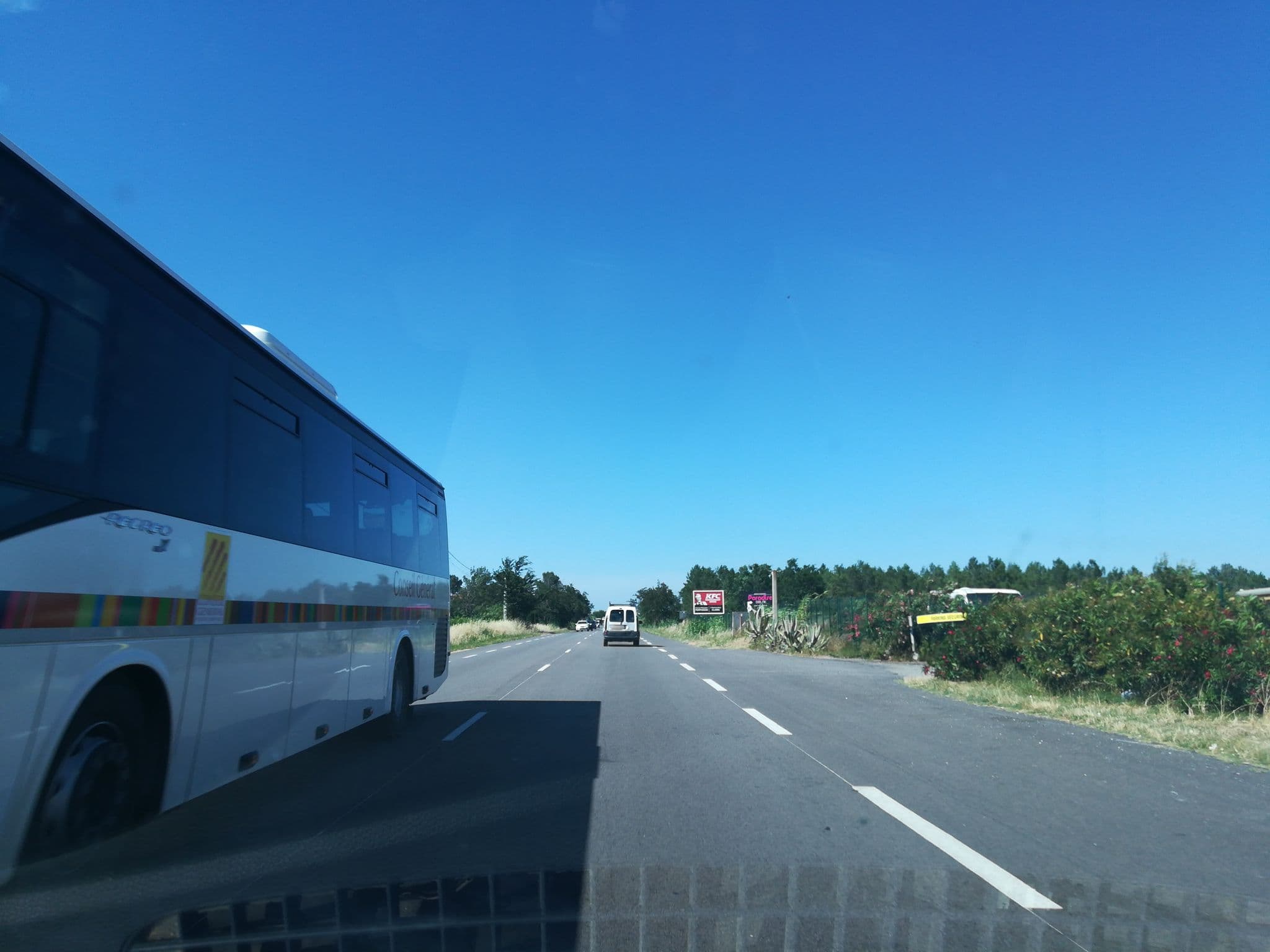 Street view near Enjoy Hotel, Pollestres — © lenaic (CC BY-SA · Mapillary)