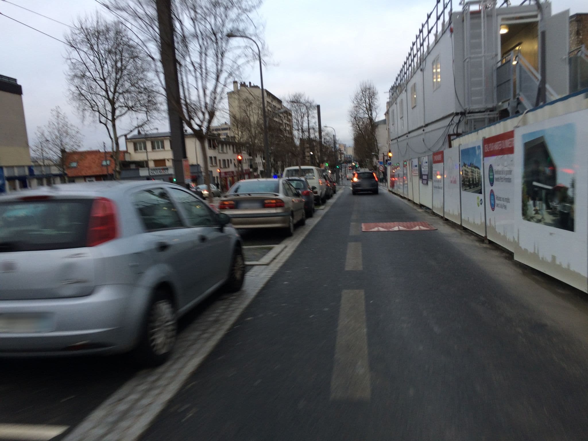 Street view near B&B HOTEL Paris Châtillon, Châtillon — © josmougn (CC BY-SA · Mapillary)
