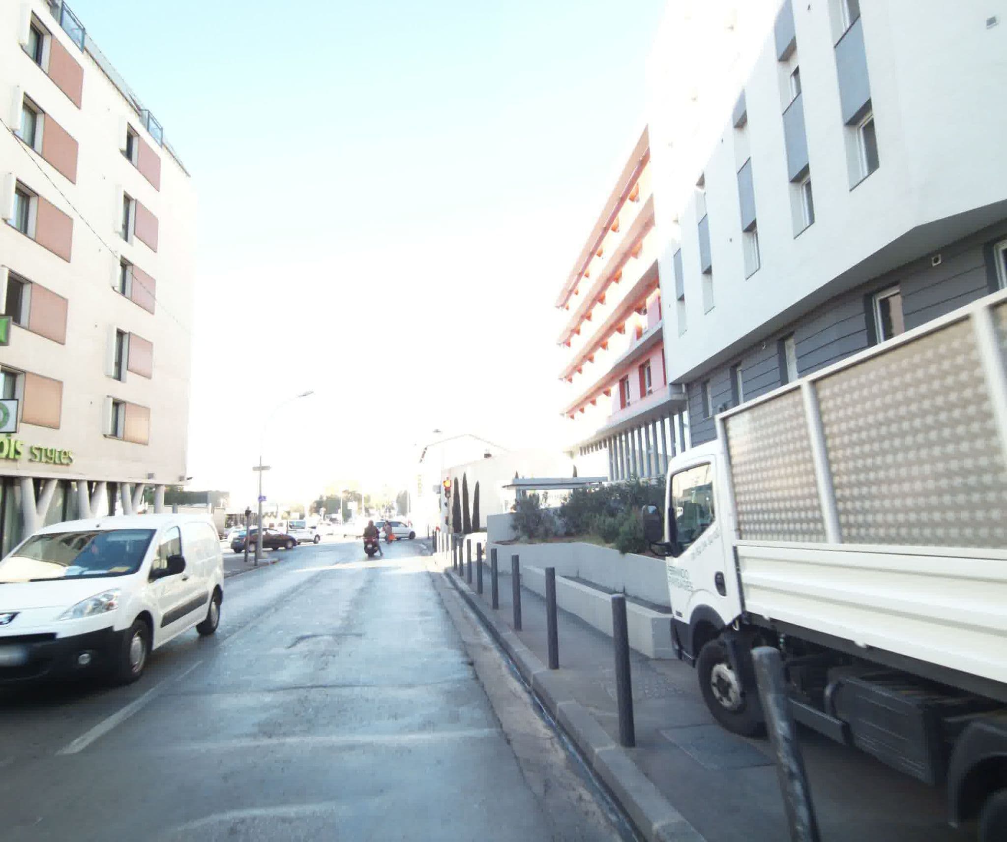 Street view near B&B HOTEL Marseille Centre La Timone, Saint-Pierre — © sogefi (CC BY-SA · Mapillary)