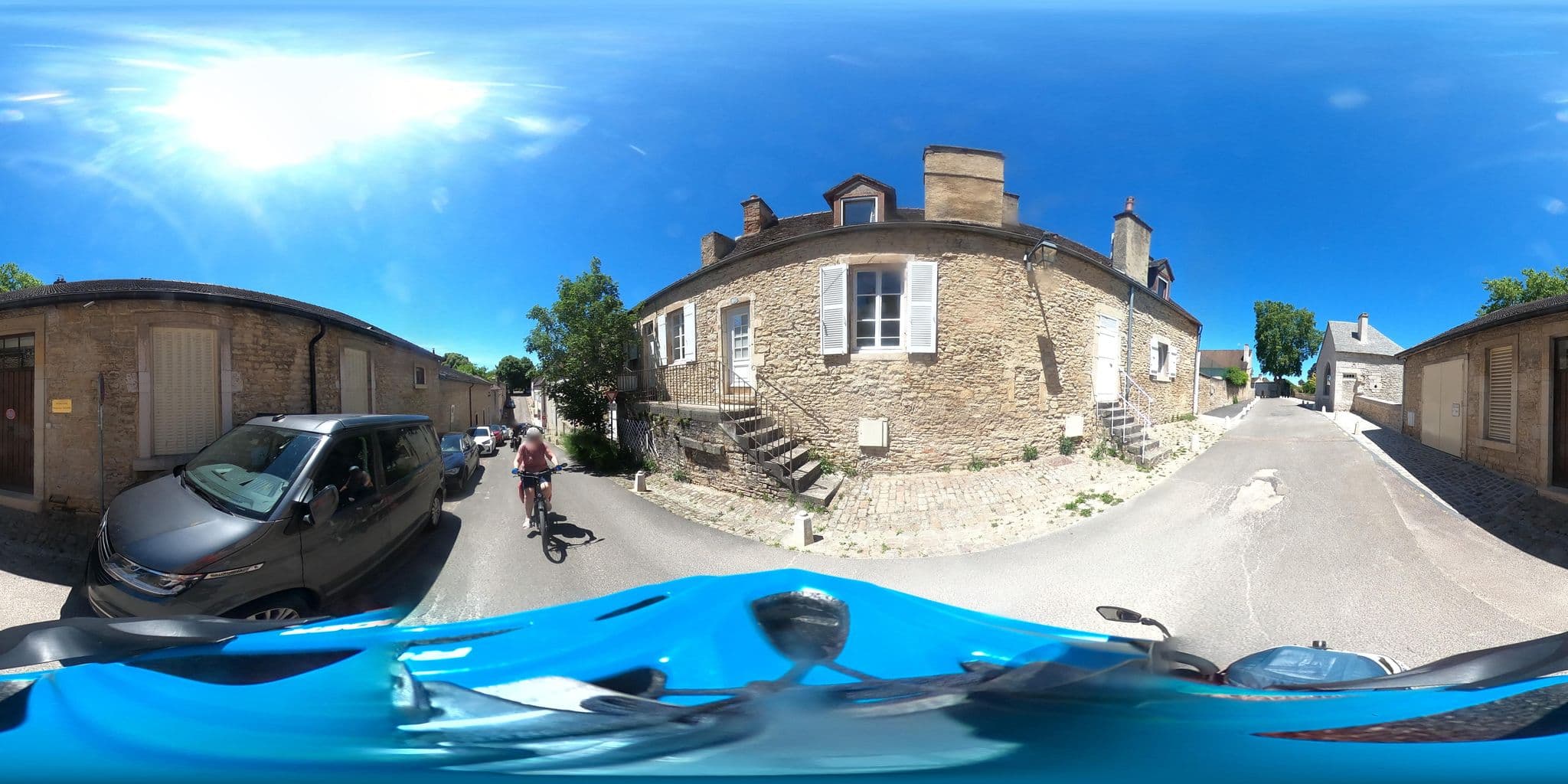 Street view near Les Remparts Hotels & Demeures Historiques, Beaune — © padididejurbise (CC BY-SA · Mapillary)