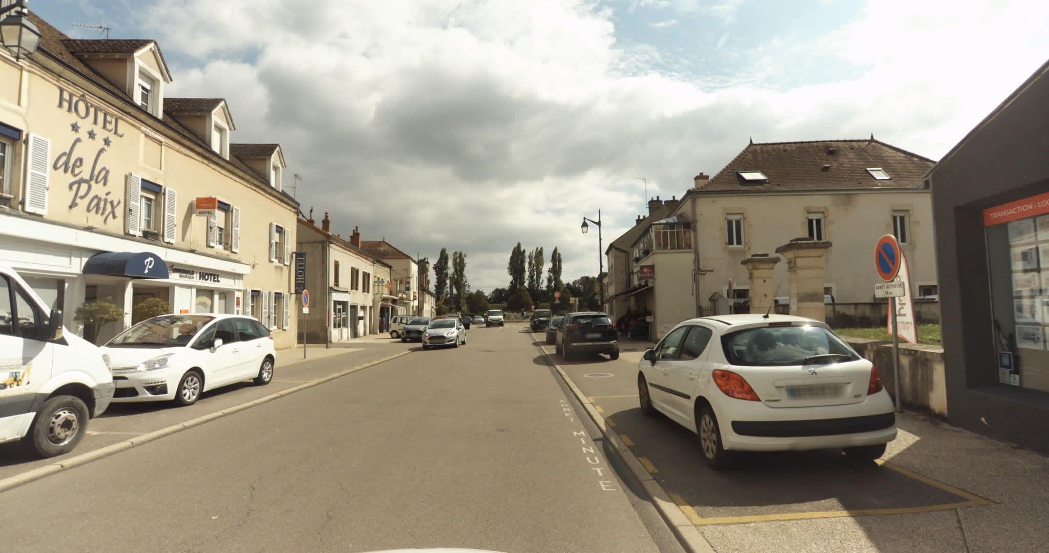 Street view near ALFRED HOTELS - Beaune la Madeleine, Beaune — © sogefi (CC BY-SA · Mapillary)