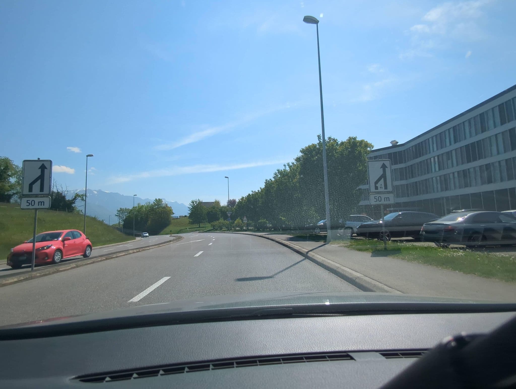Street view near Modern Times Hotel, Vevey — © Jeankowkow (CC BY-SA · Mapillary)