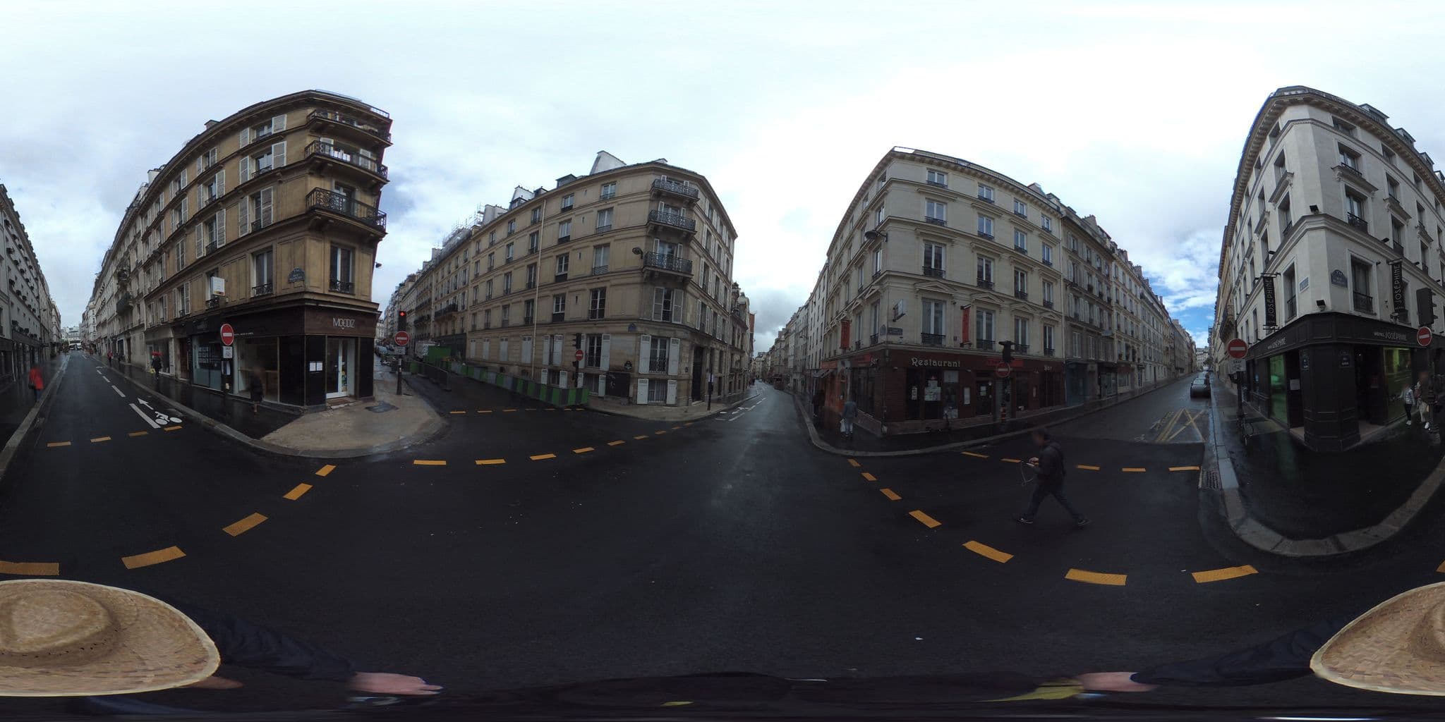 Street view near Hotel Joséphine & Spa by HappyCulture, Paris 17 Batignolles-Monceau — © geovelo (CC BY-SA · Mapillary)