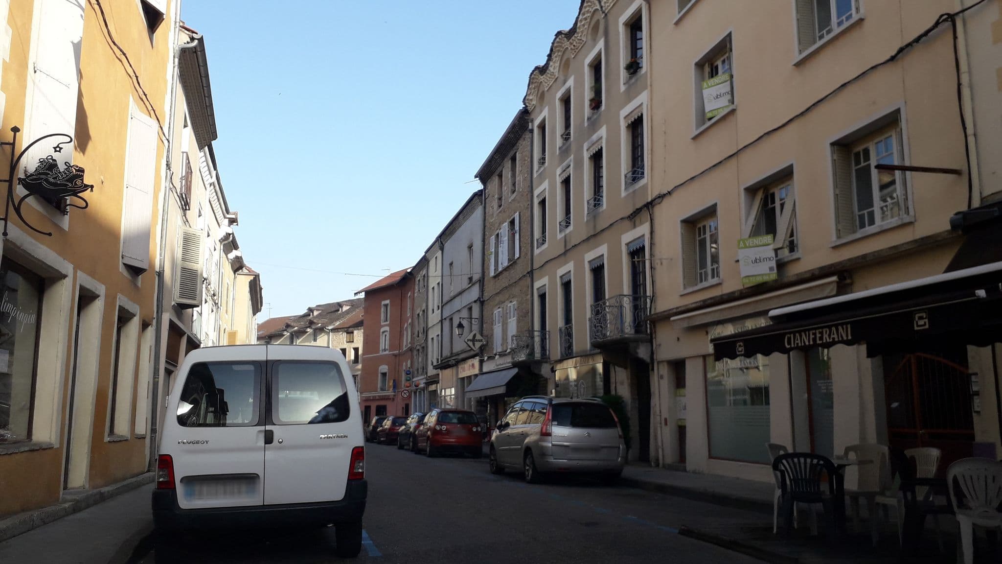 Street view near Le Saint-Jean, Crémieu — © pnv38230 (CC BY-SA · Mapillary)