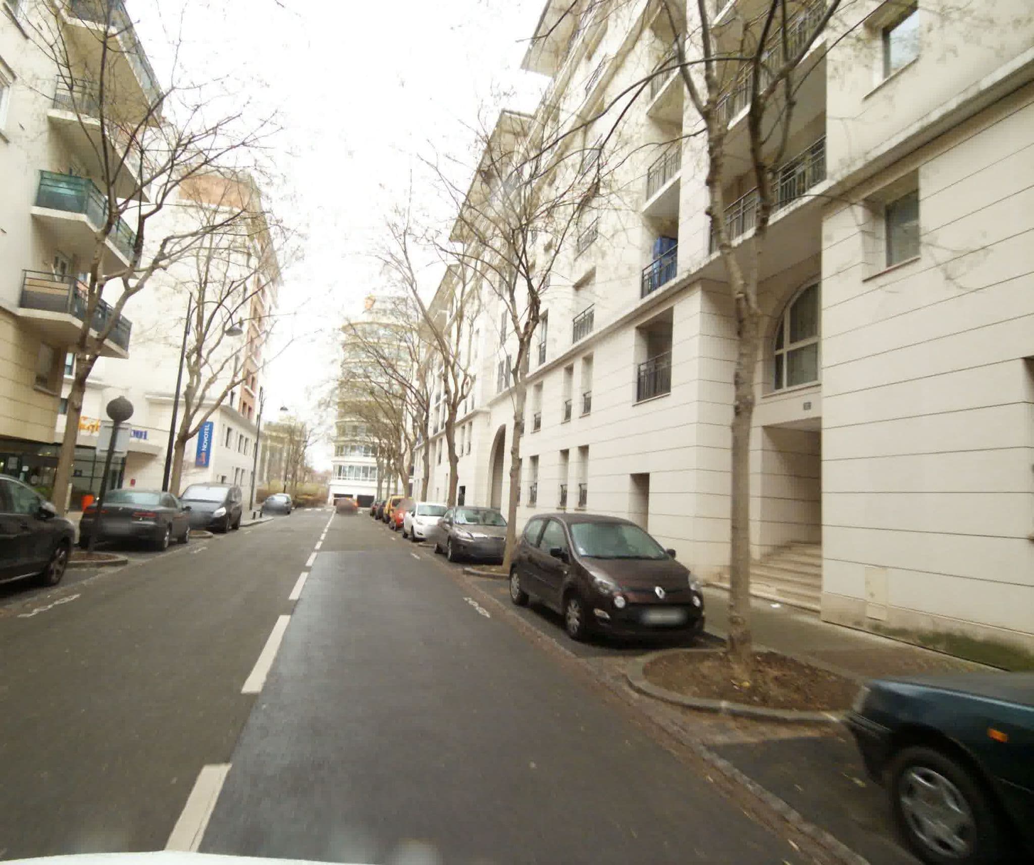 Street view near Hotel paris, Chatou — © sogefi (CC BY-SA · Mapillary)