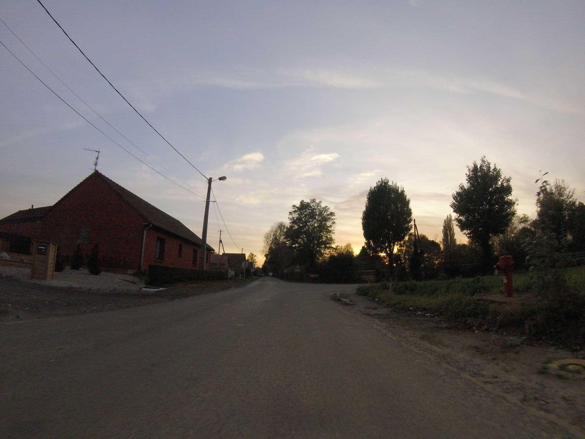 Street view near Un Moment Spa, Sailly-sur-la-Lys — © flofr12 (CC BY-SA · Mapillary)