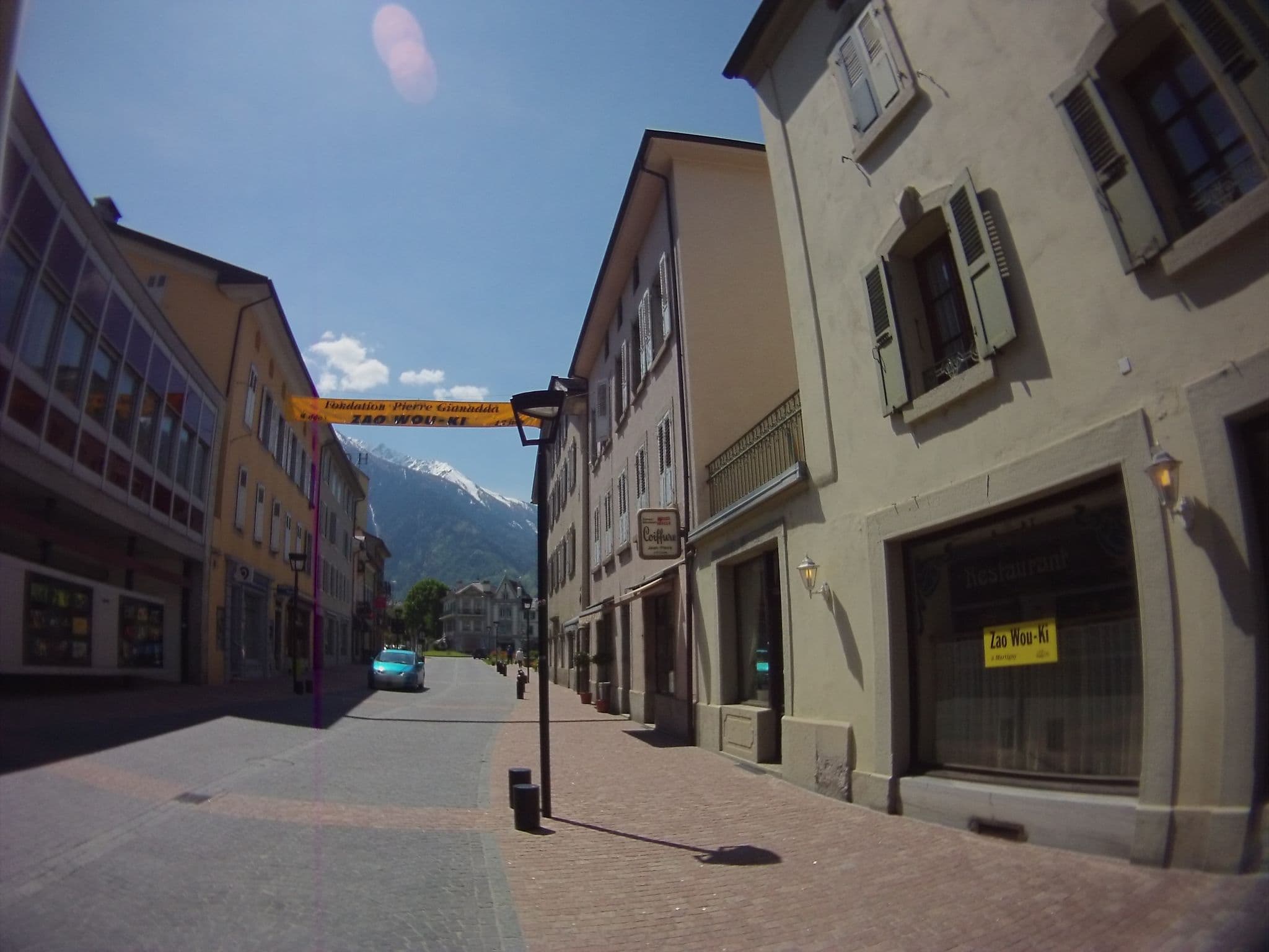 Street view near Hôtel Borsari, Martigny-Ville — © endszbrxns (CC BY-SA · Mapillary)