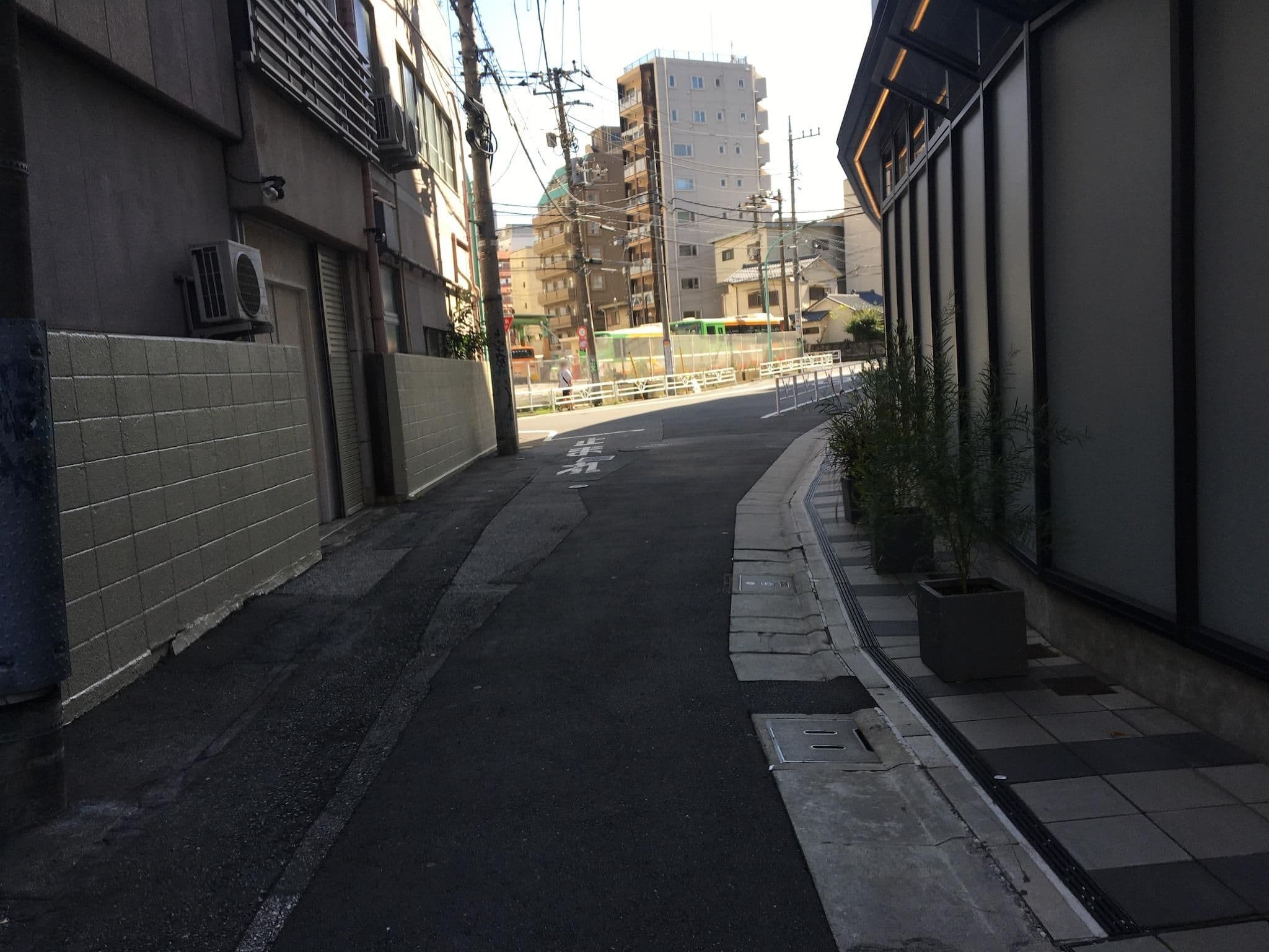 Street view near HOTEL GRAPHY 渋谷(ホテルグラフィー渋谷), Daikan’yamachō — © musashino5 (CC BY-SA · Mapillary)