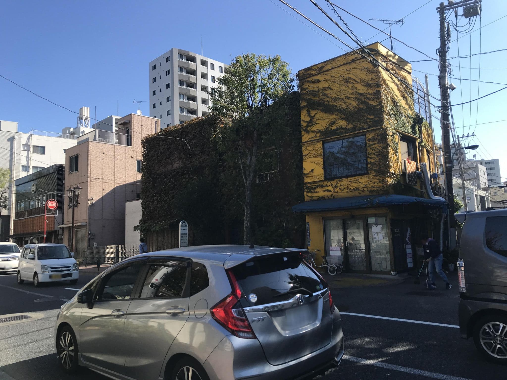 Street view near 東横INN赤羽駅東口一番街, Akabane — © musashino5 (CC BY-SA · Mapillary)