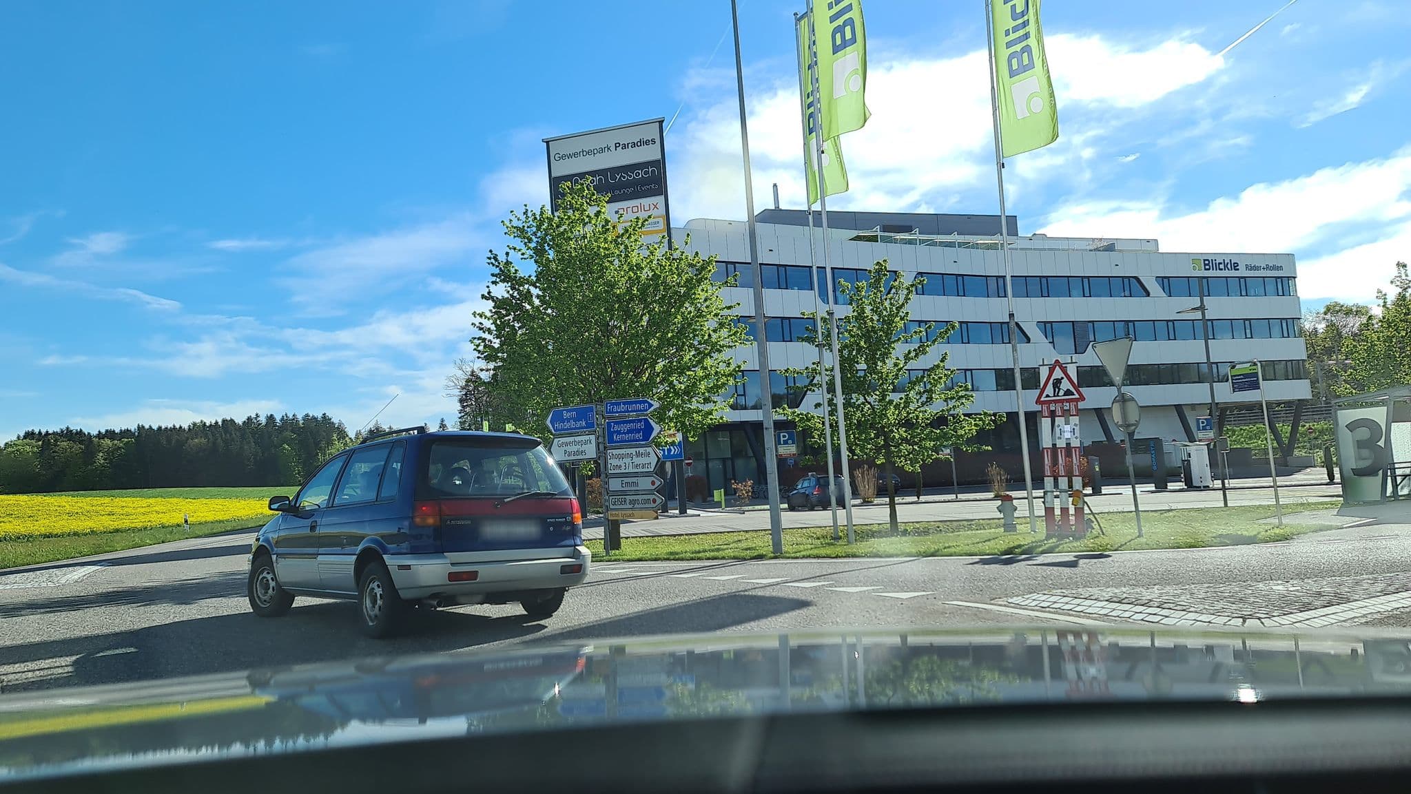 Street view near Hotel Lyssach, Lyssach — © alexanderar (CC BY-SA · Mapillary)