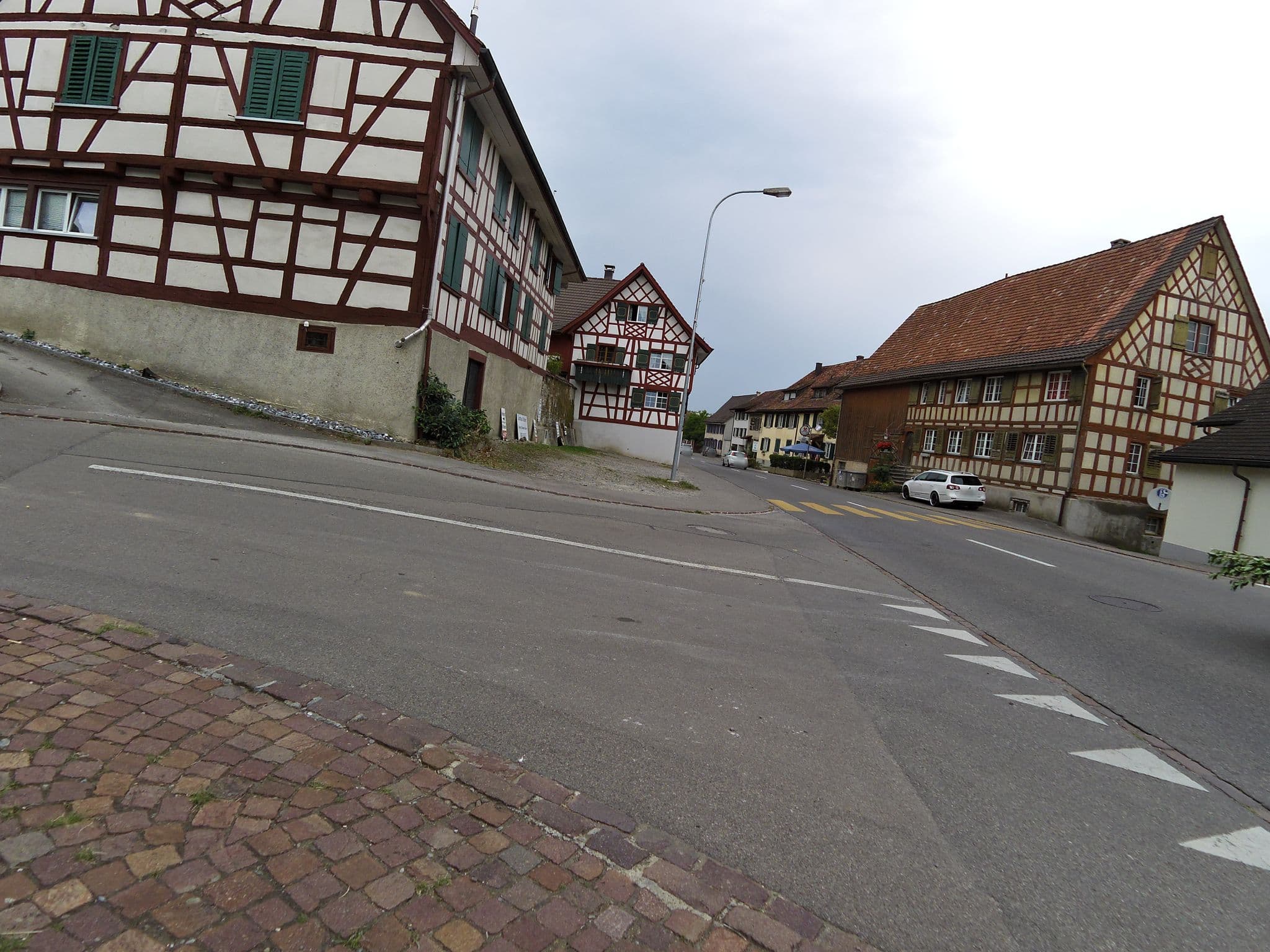 Street view near Haus zum fröhlichen Gast, Ermatingen — © mstock (CC BY-SA · Mapillary)