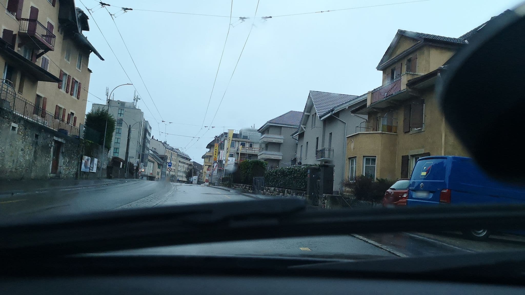 Street view near Hôtel du Vignoble, Peseux — © globeur (CC BY-SA · Mapillary)