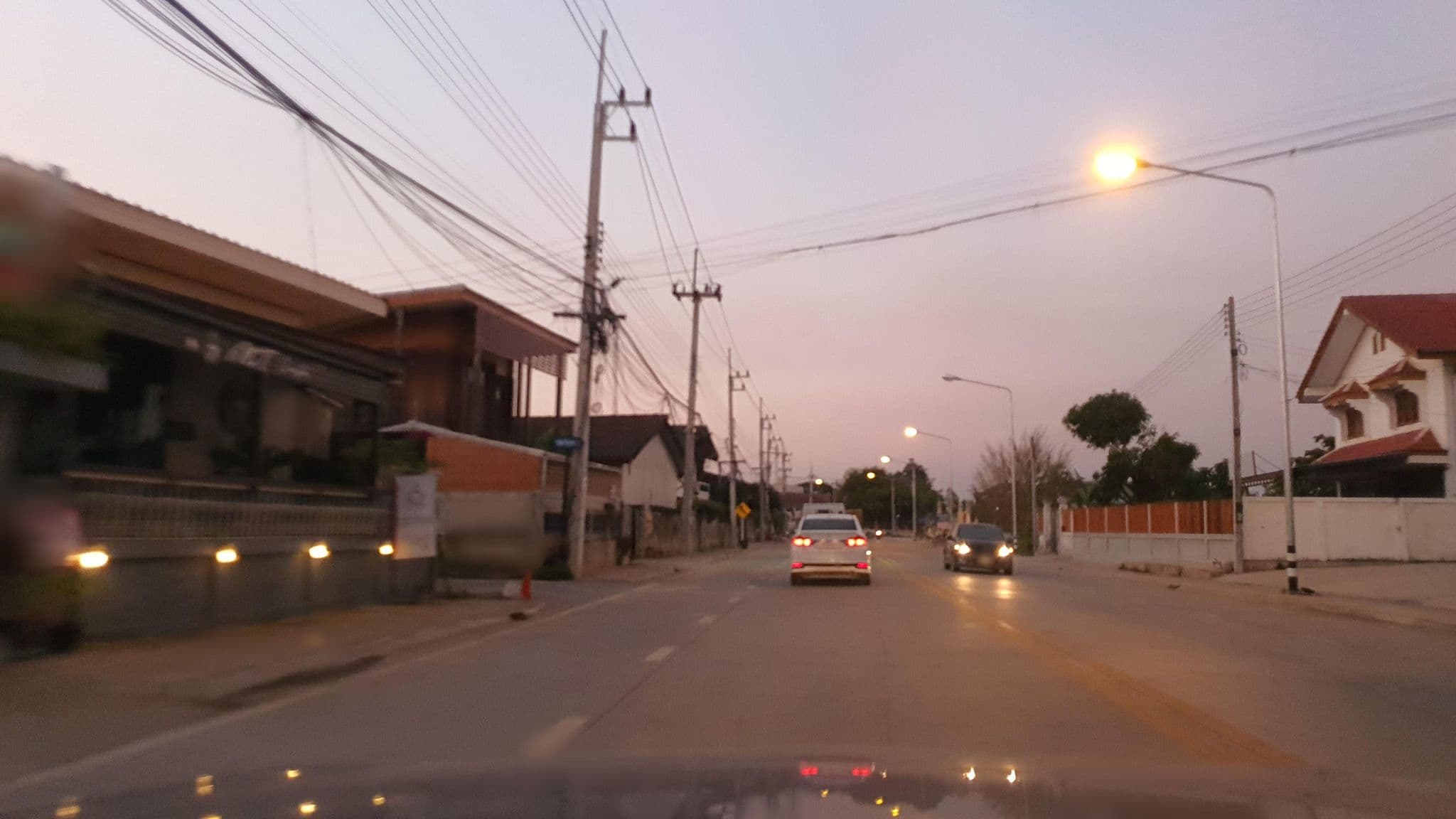 Street view near MT homestay & MT home, Dok Kham Tai — © jrcarlsen (CC BY-SA · Mapillary)