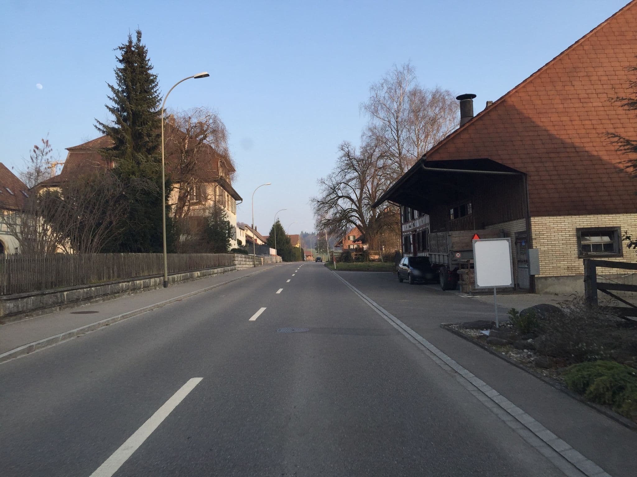 Street view near Gasthof Baumgarten, Marthalen — © canadarunner (CC BY-SA · Mapillary)