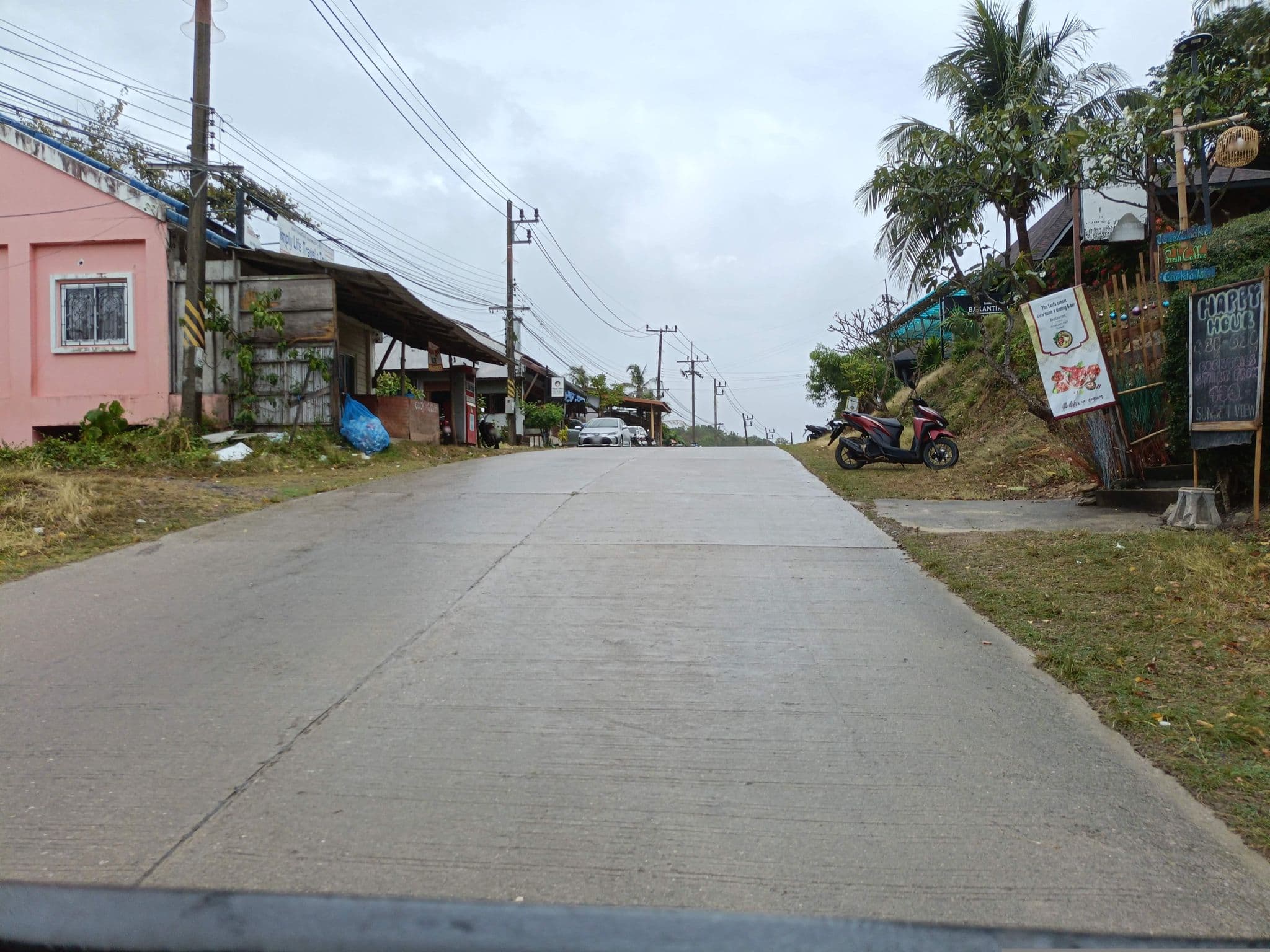 Street view near Phumala Lanta Seaview Resort, Ko Lanta — © skillsy (CC BY-SA · Mapillary)