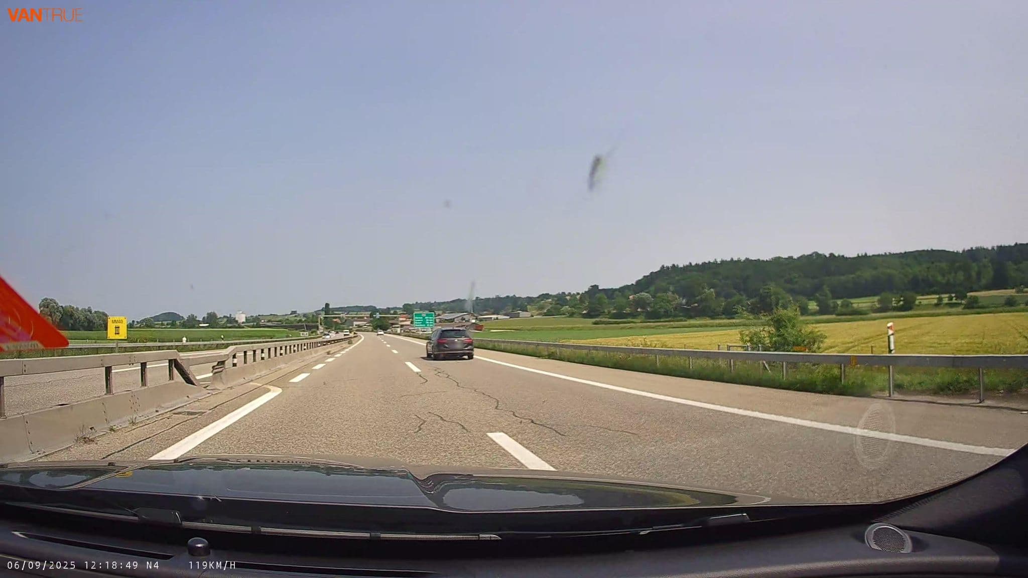 Street view near Gheimtipp, Leuzigen — © fcignat (CC BY-SA · Mapillary)