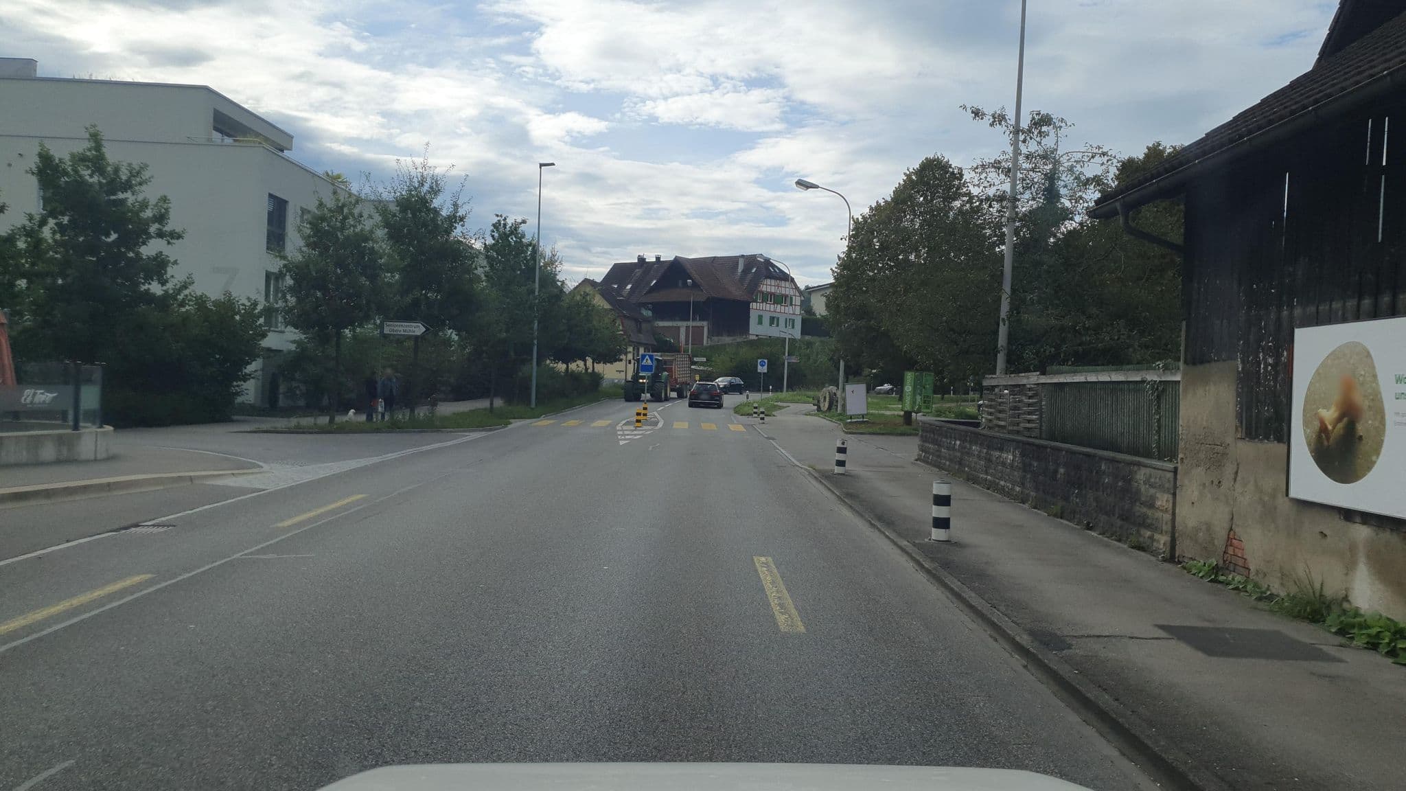 Street view near Hotel Villmergen, Villmergen — © strassenfeger (CC BY-SA · Mapillary)
