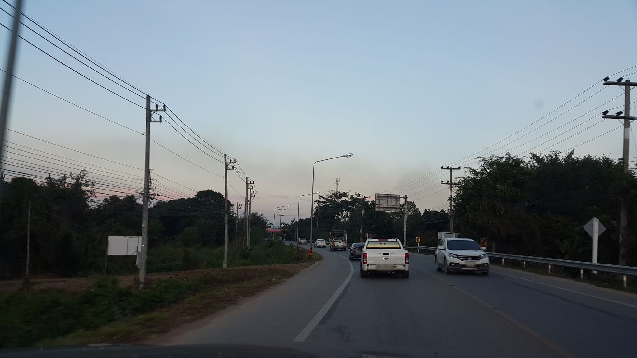Street view near Banmonmakok Resort, Pa Sang — © jrcarlsen (CC BY-SA · Mapillary)