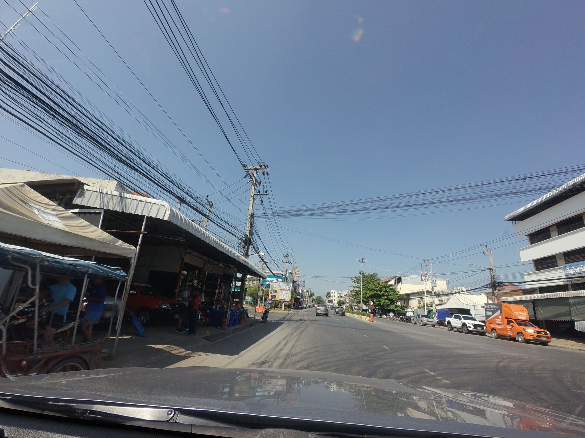 Street view near MuangInn Hotel, Sawankhalok — © mishari (CC BY-SA · Mapillary)