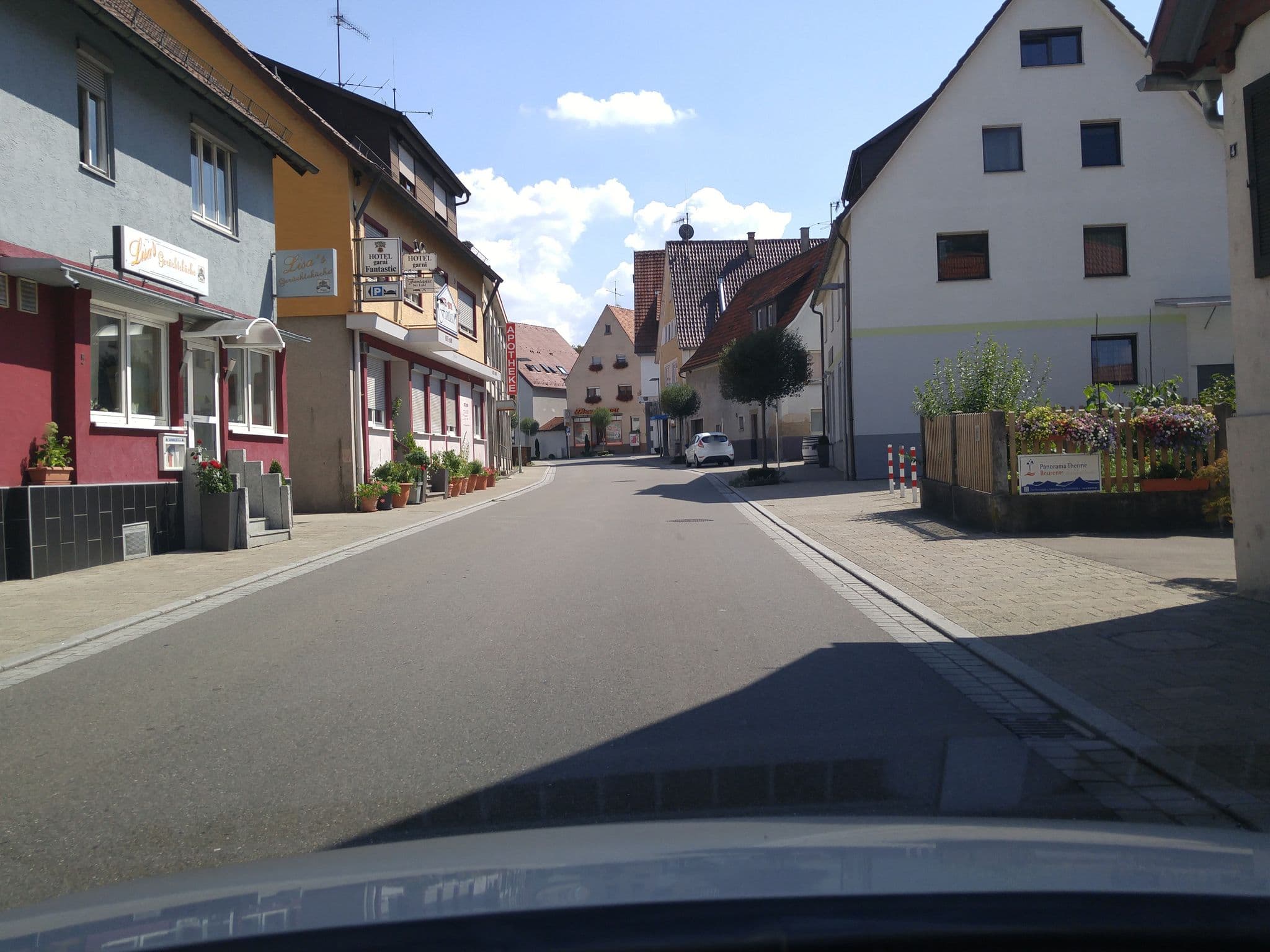 Street view near Hotel Fantastic, Neckartenzlingen — © changchun1 (CC BY-SA · Mapillary)