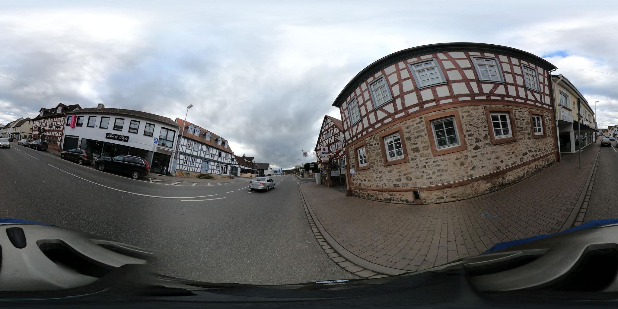 Street view near Hotel Zum Schwarzen Adler, Altenstadt — © tmka (CC BY-SA · Mapillary)