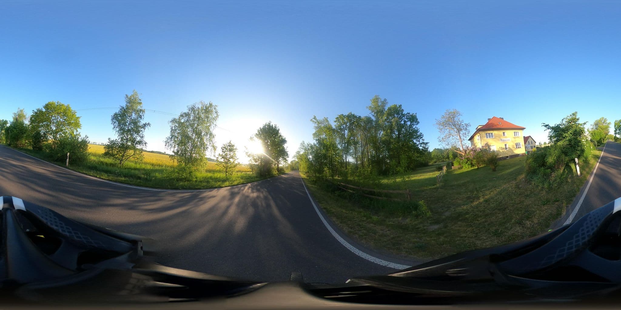 Street view near Pension Fjordpferdehof, Altlandsberg — © stefanhrt (CC BY-SA · Mapillary)