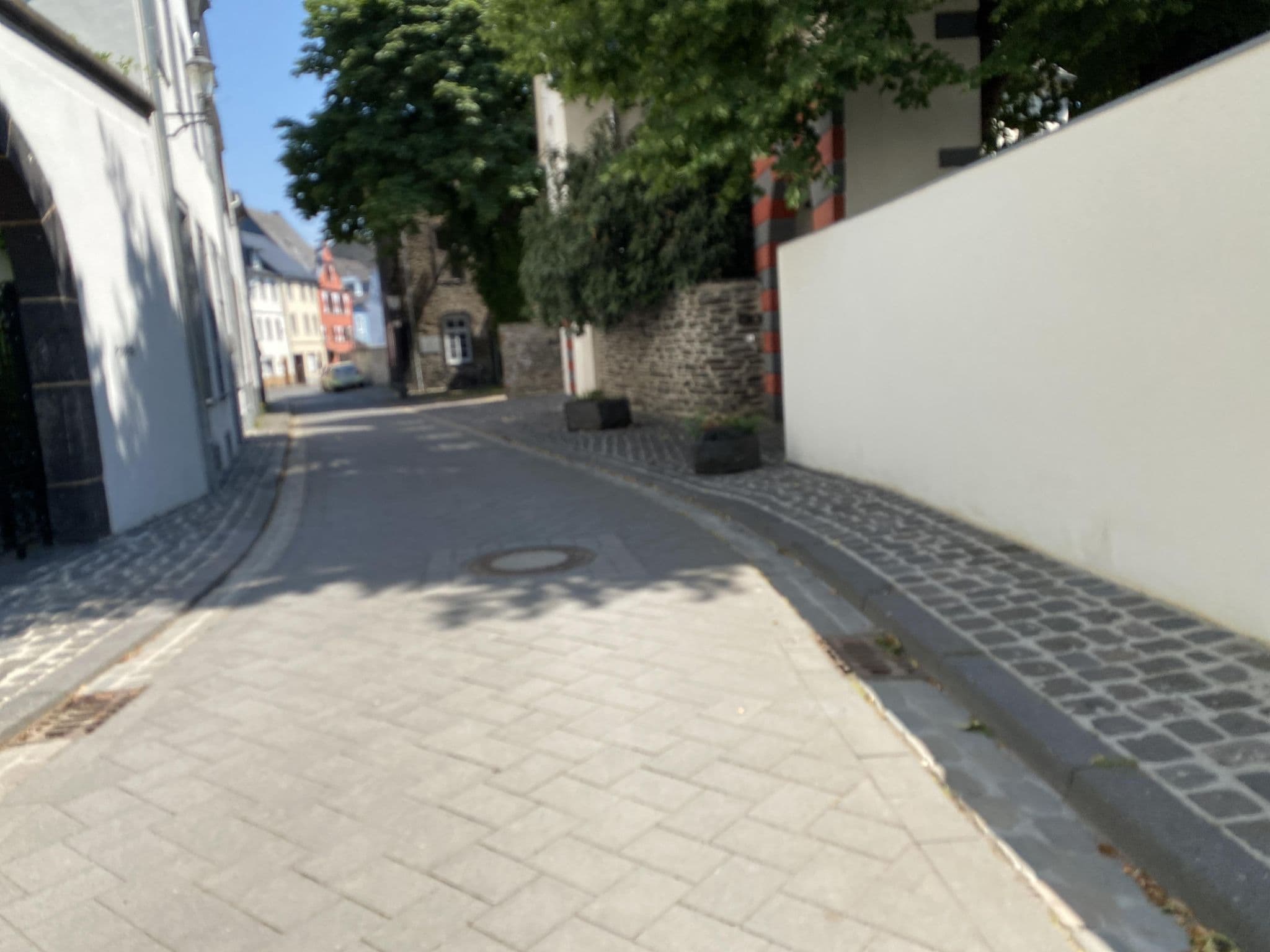 Street view near PURS Luxury Boutique Hotel, Andernach — © troher15 (CC BY-SA · Mapillary)
