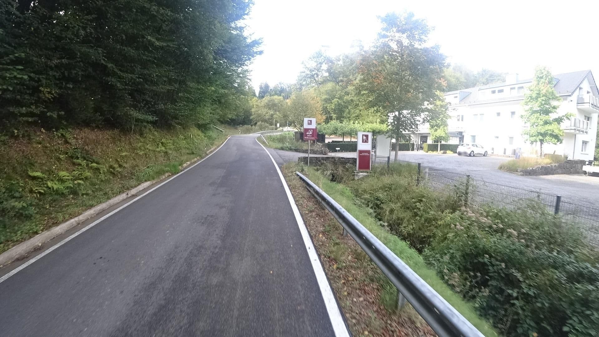 Street view near Thalhauser Mühle - Klaus Berthold, Anhausen — © michellefritz (CC BY-SA · Mapillary)