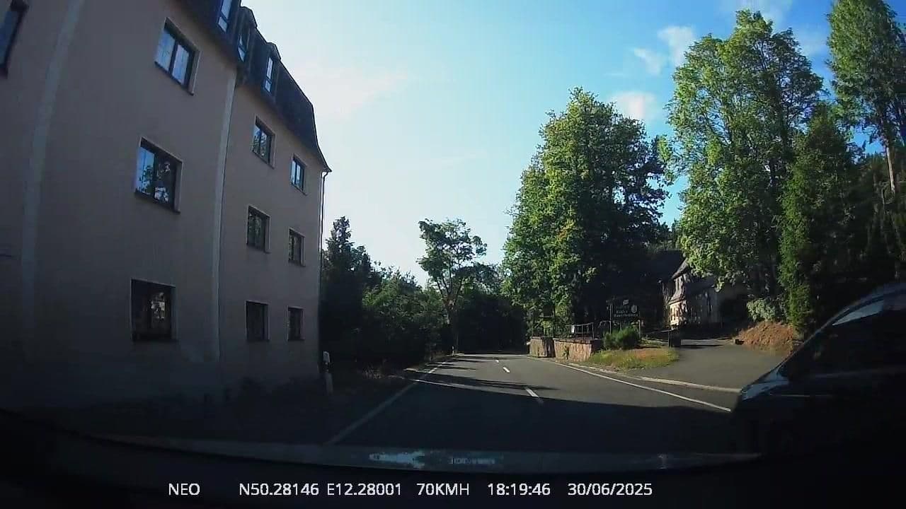 Street view near Hotel Vogtland, Bad Elster, Bad Elster — © TechniPorter (CC BY-SA · Mapillary)