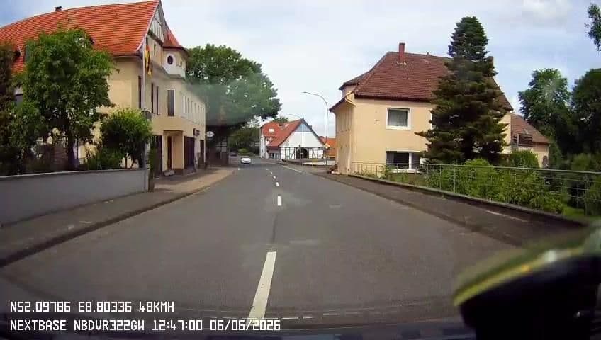 Street view near S. H. Hetland, Bad Salzuflen — © derlipper (CC BY-SA · Mapillary)