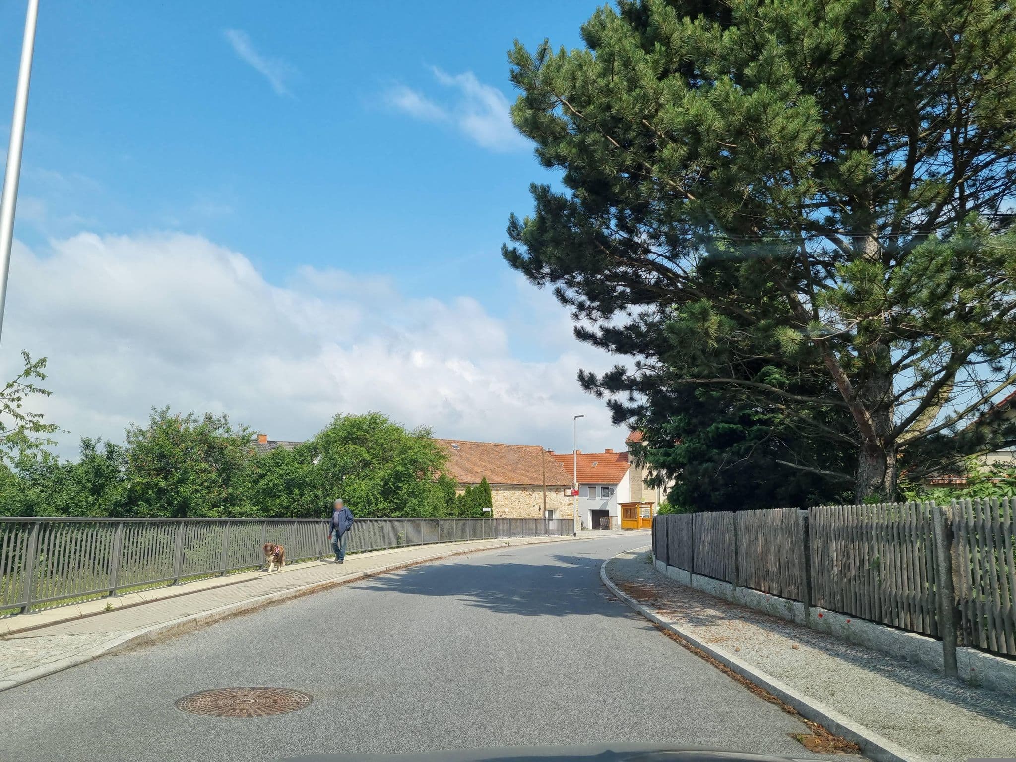 Street view near Pension Raupennest mit Blockhaussauna, Kubschütz — © dsmm (CC BY-SA · Mapillary)