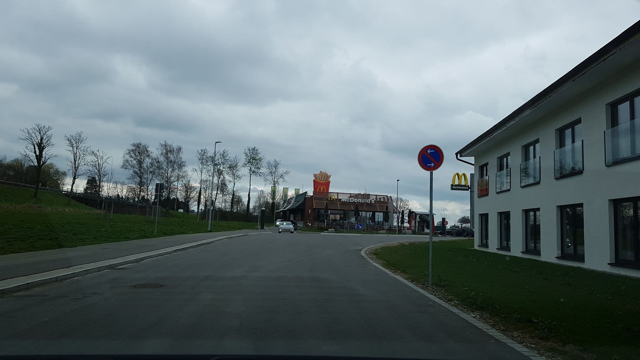 Street view near ILL Hotel by WMM Hotels, Illertissen — © tst (CC BY-SA · Mapillary)