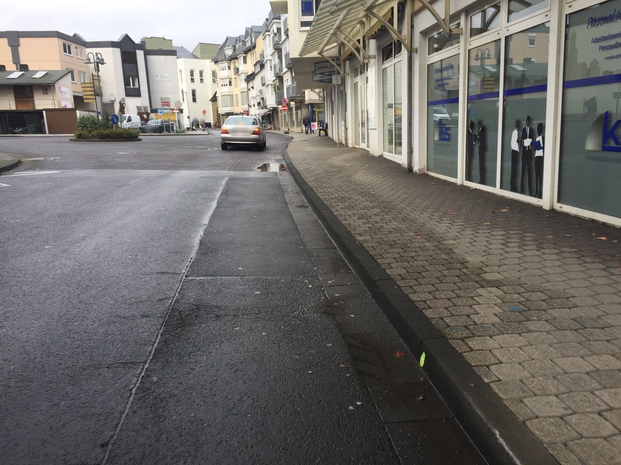 Street view near Liebezeit - Spanische Tapas Bar & Hotel, Dillenburg — © troher15 (CC BY-SA · Mapillary)